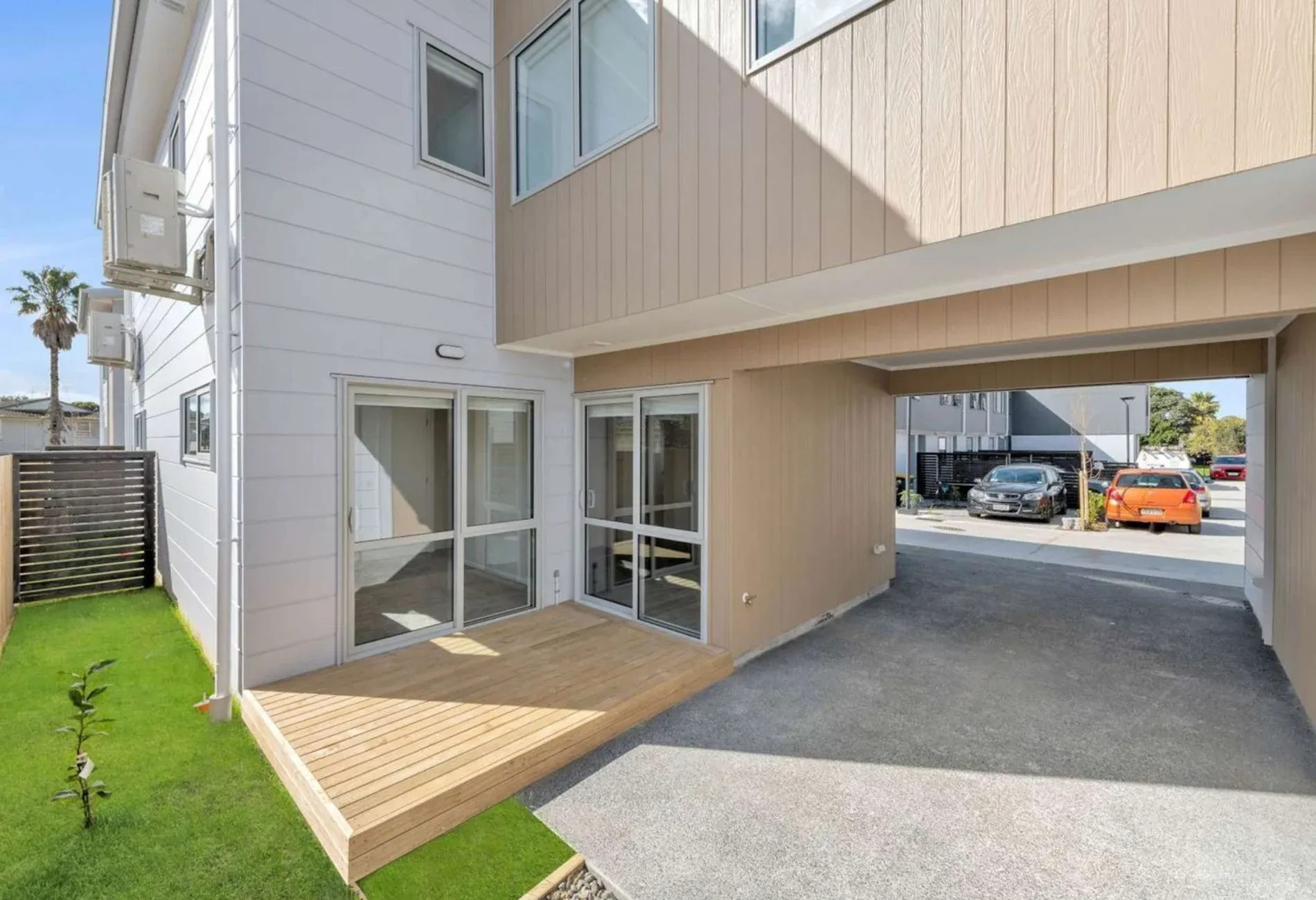 13B Sealord Place, Manurewa East Auckland 2102 Manurewa East 2102 Carousel 1