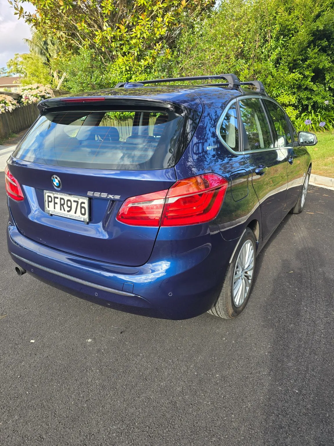 2017 BMW 225xe BMW series Carousel 3