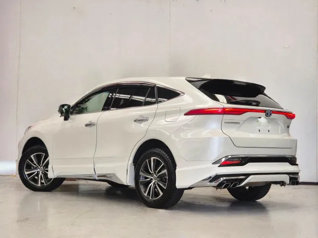 2020 Toyota Harrier HYBRID G Carousel 2