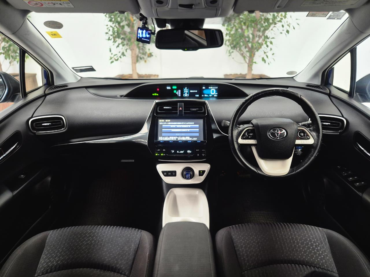 2016 Toyota Prius Carousel 6