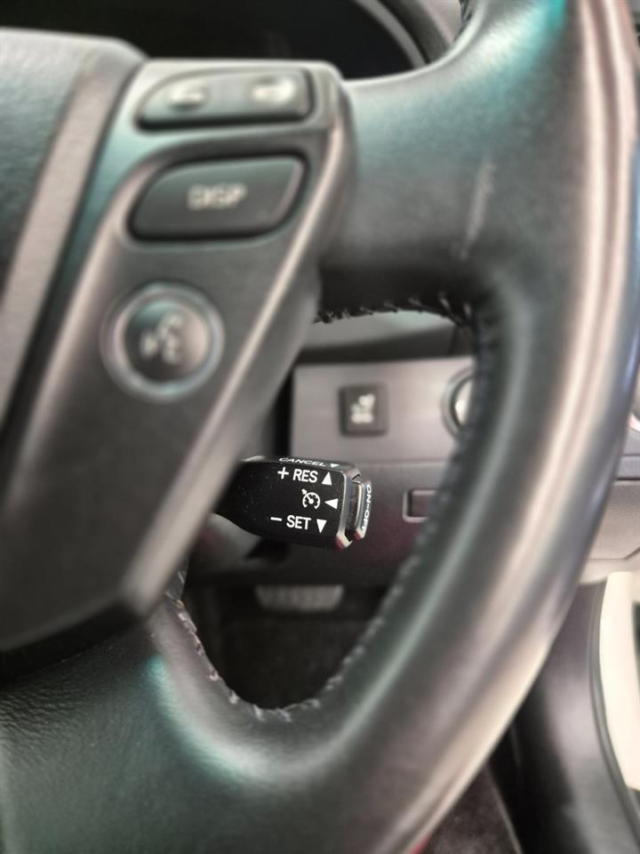 2011 Toyota Crown Majesta A Type V8 For Sale ! Carousel 9