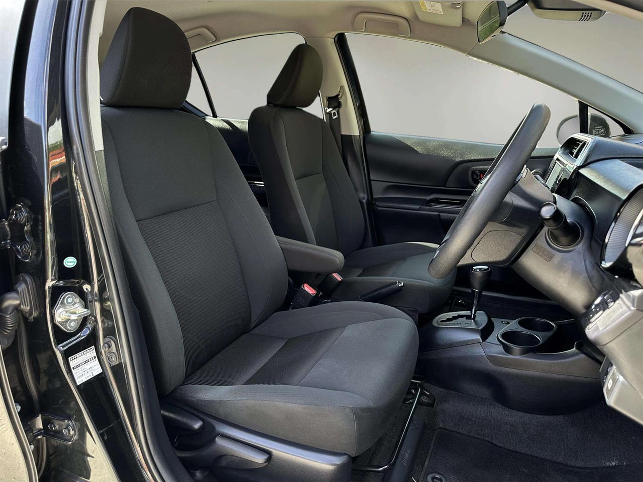 second hand 2018 Toyota AQUA S STYLE BLACK PUSH START for sale NZ Collage 2