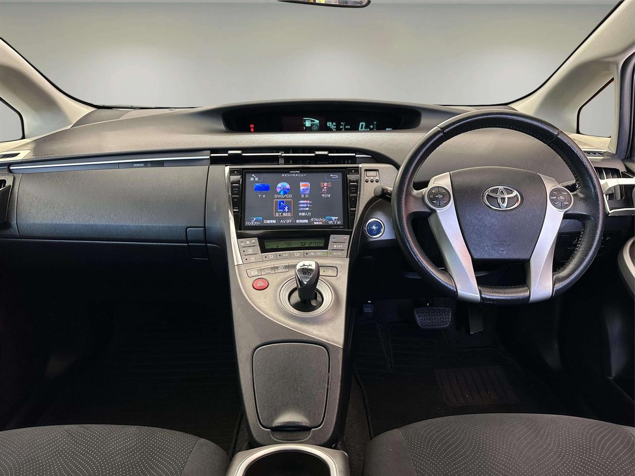 second hand 2014 Toyota Prius S TOURING SELECTION for sale NZ Collage 2