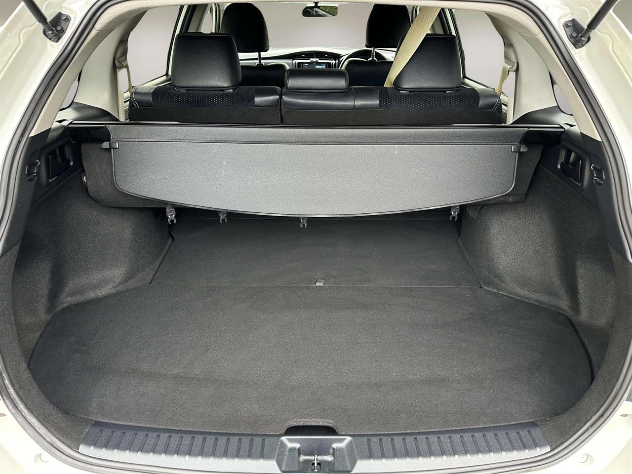 second hand 2014 Toyota Corolla FIELDER HV G AERO TOURER WXB for sale NZ Collage 1