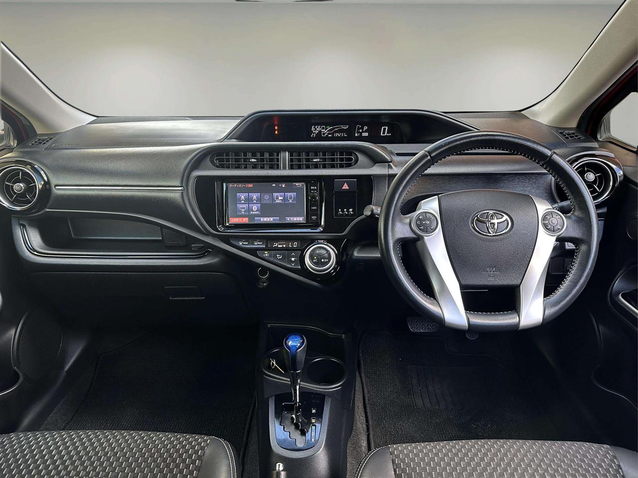 second hand 2015 Toyota AQUA X-Urban PUSH START for sale NZ Collage 2