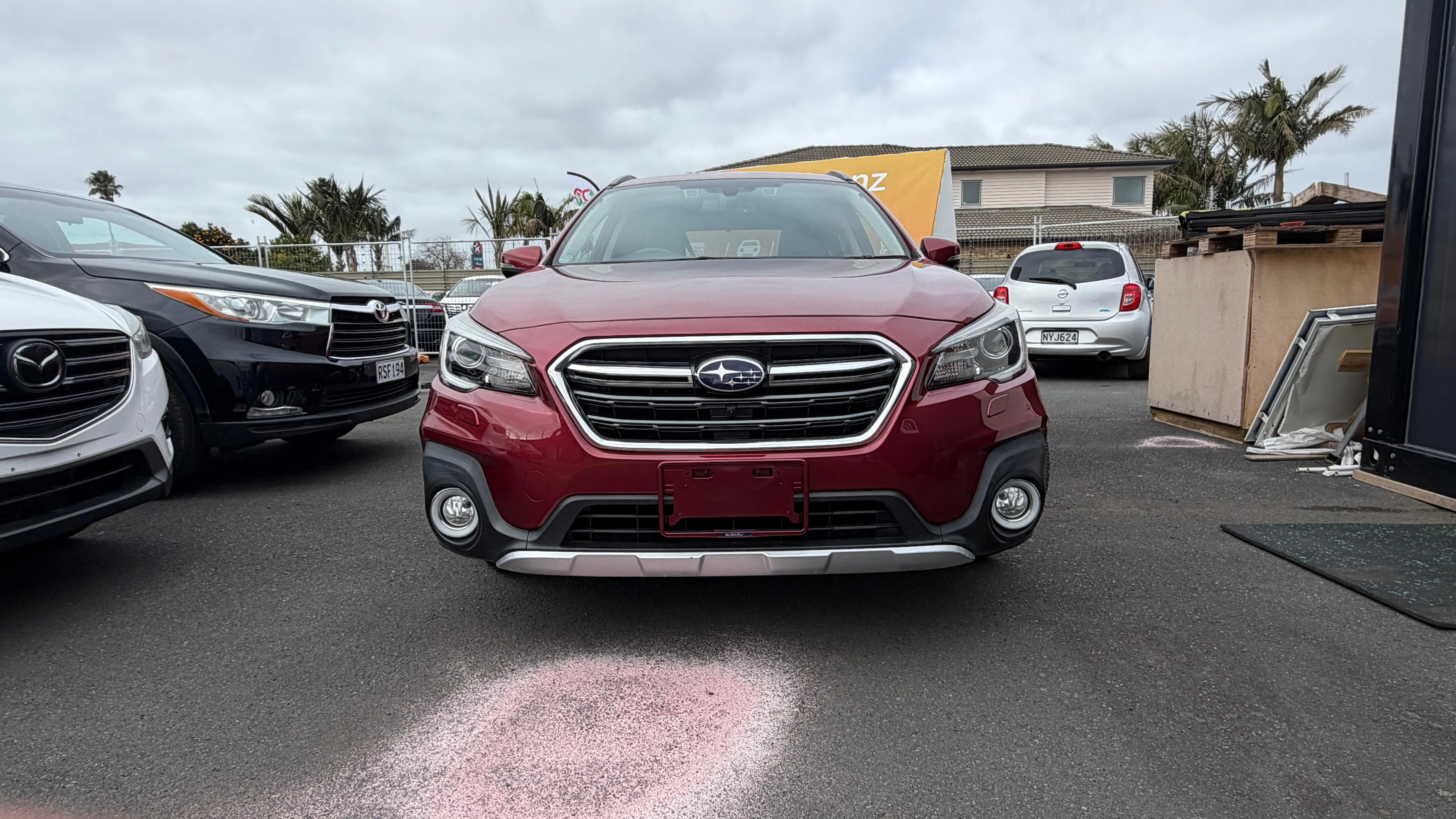 SUBARU OUTBACK AWD 2017 Carousel 3