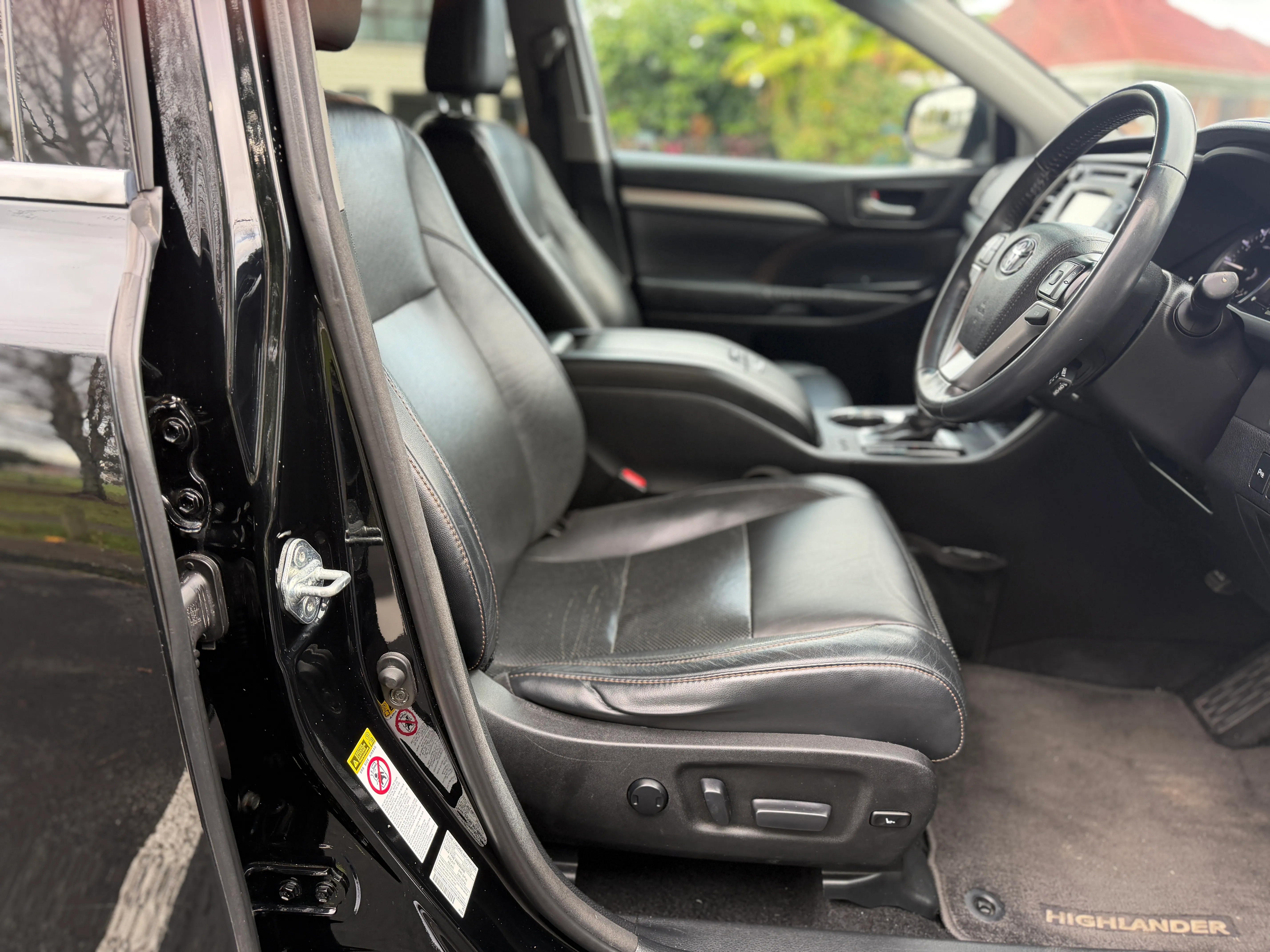 2017 Toyota Highlander GXL Carousel 8