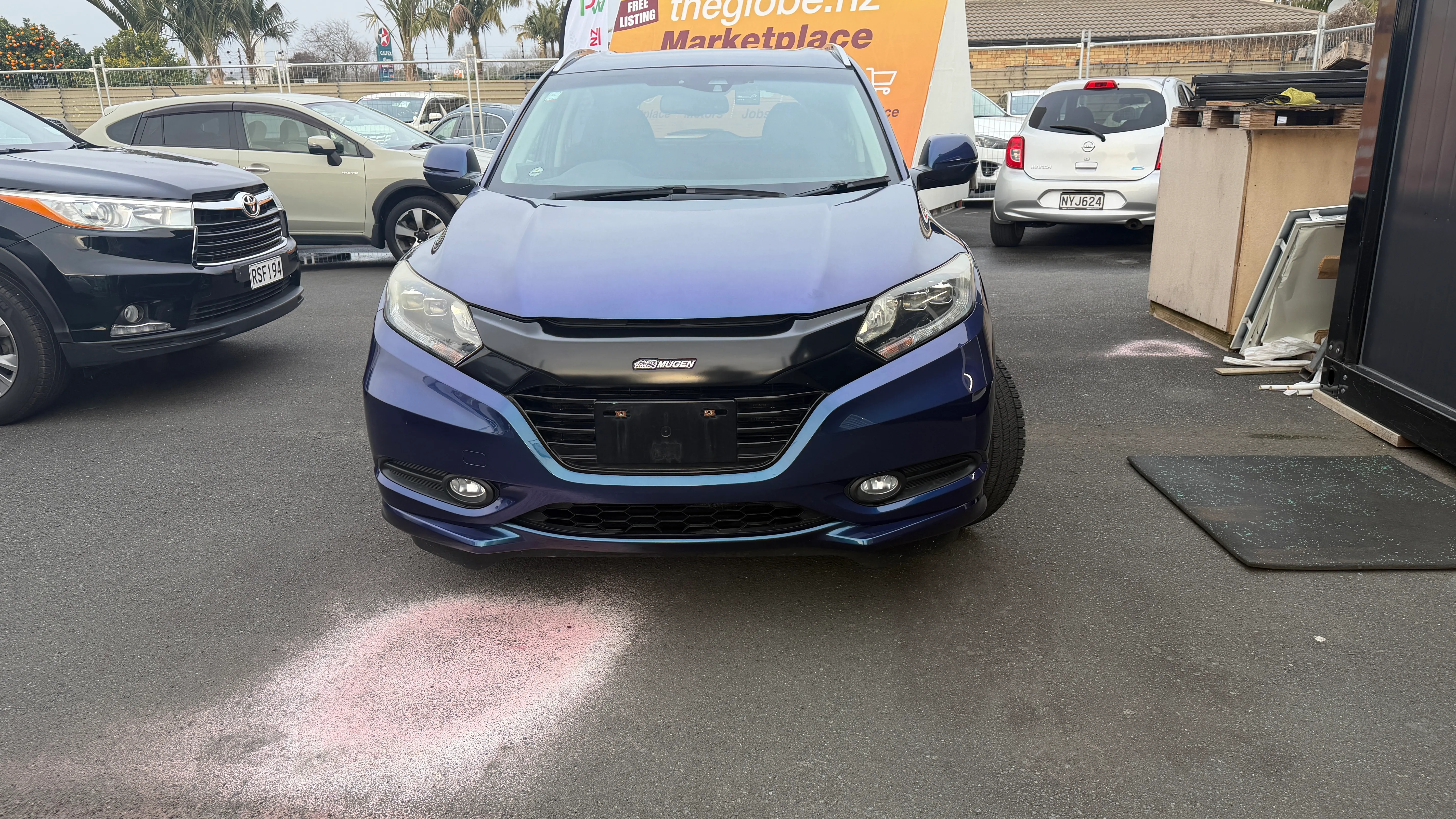 Honda vezel 2014 Z Model Hybrid Carousel 1