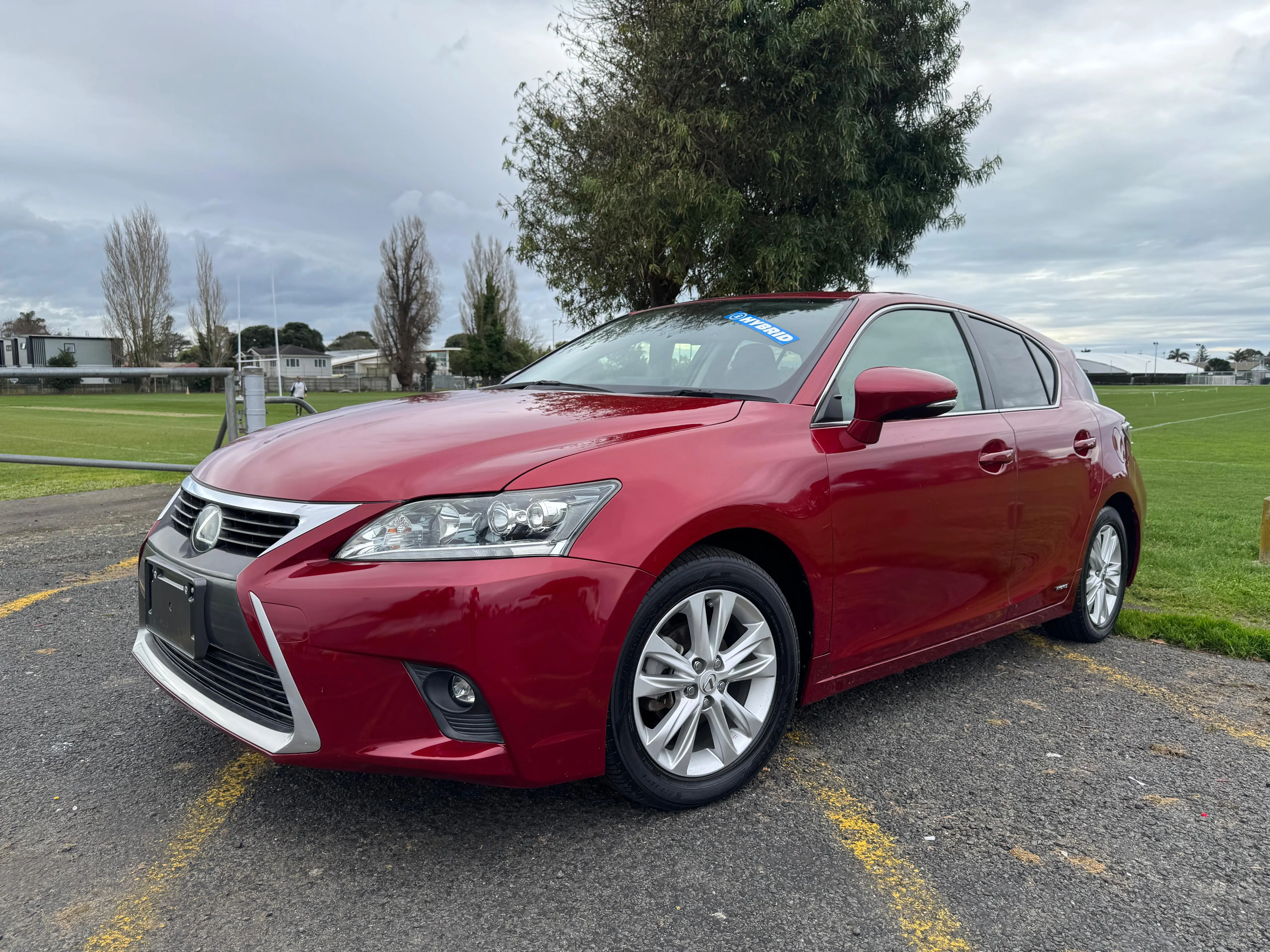 LEXUS CT200H 2014  Carousel 1