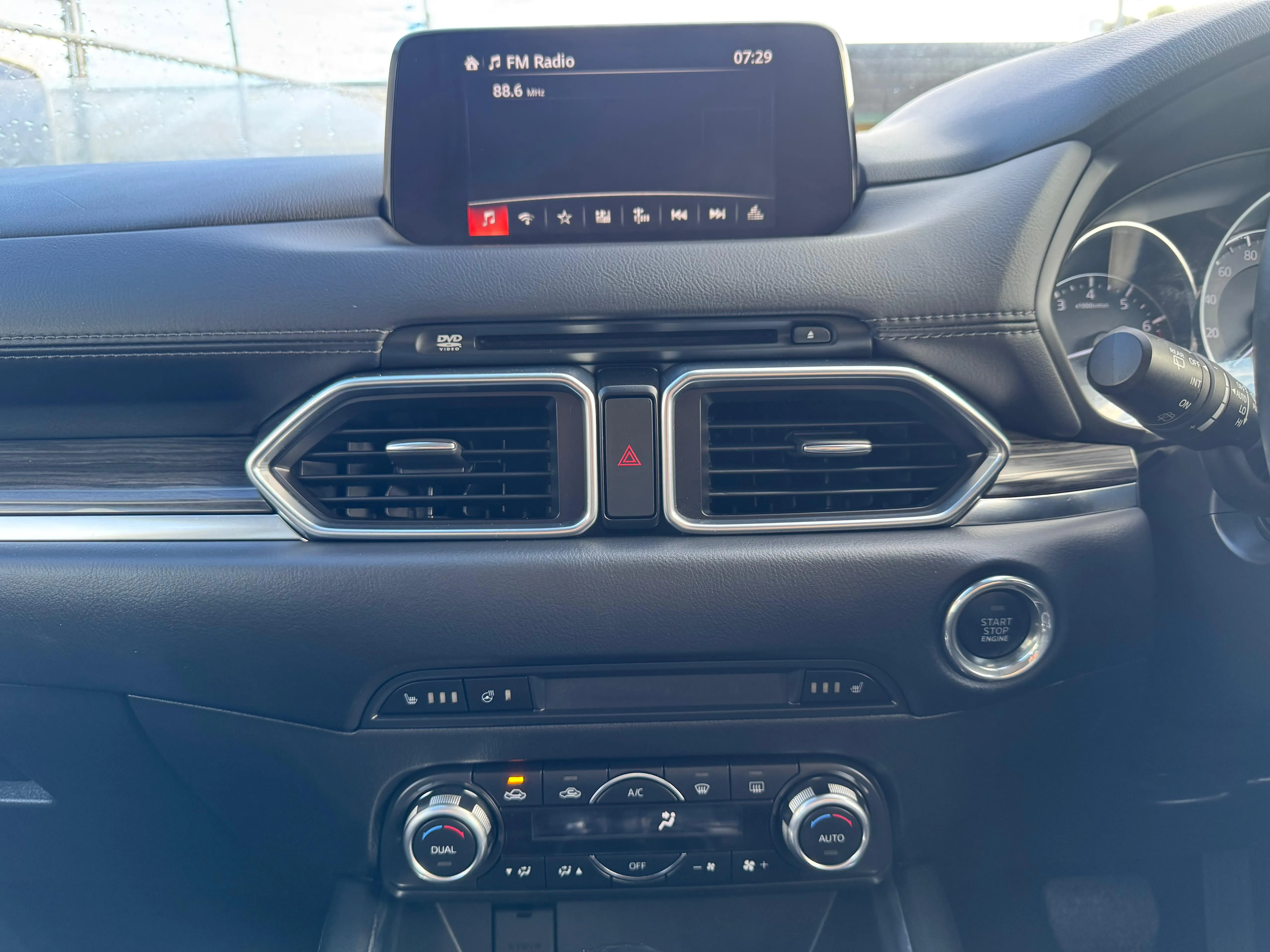 MAZDA CX-5 2.5L 2017 LEATHER Carousel 17