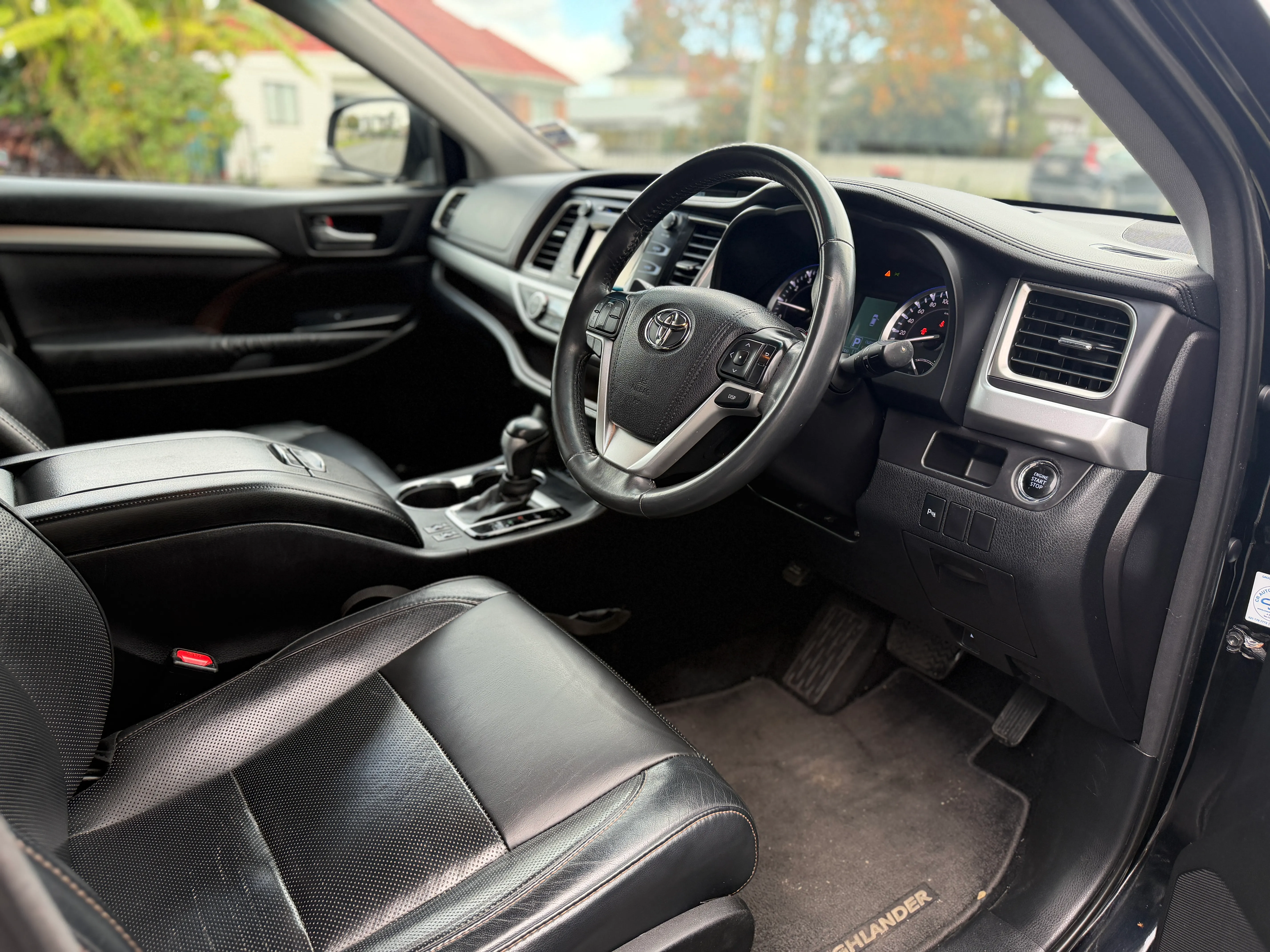 2017 Toyota Highlander GXL Carousel 7