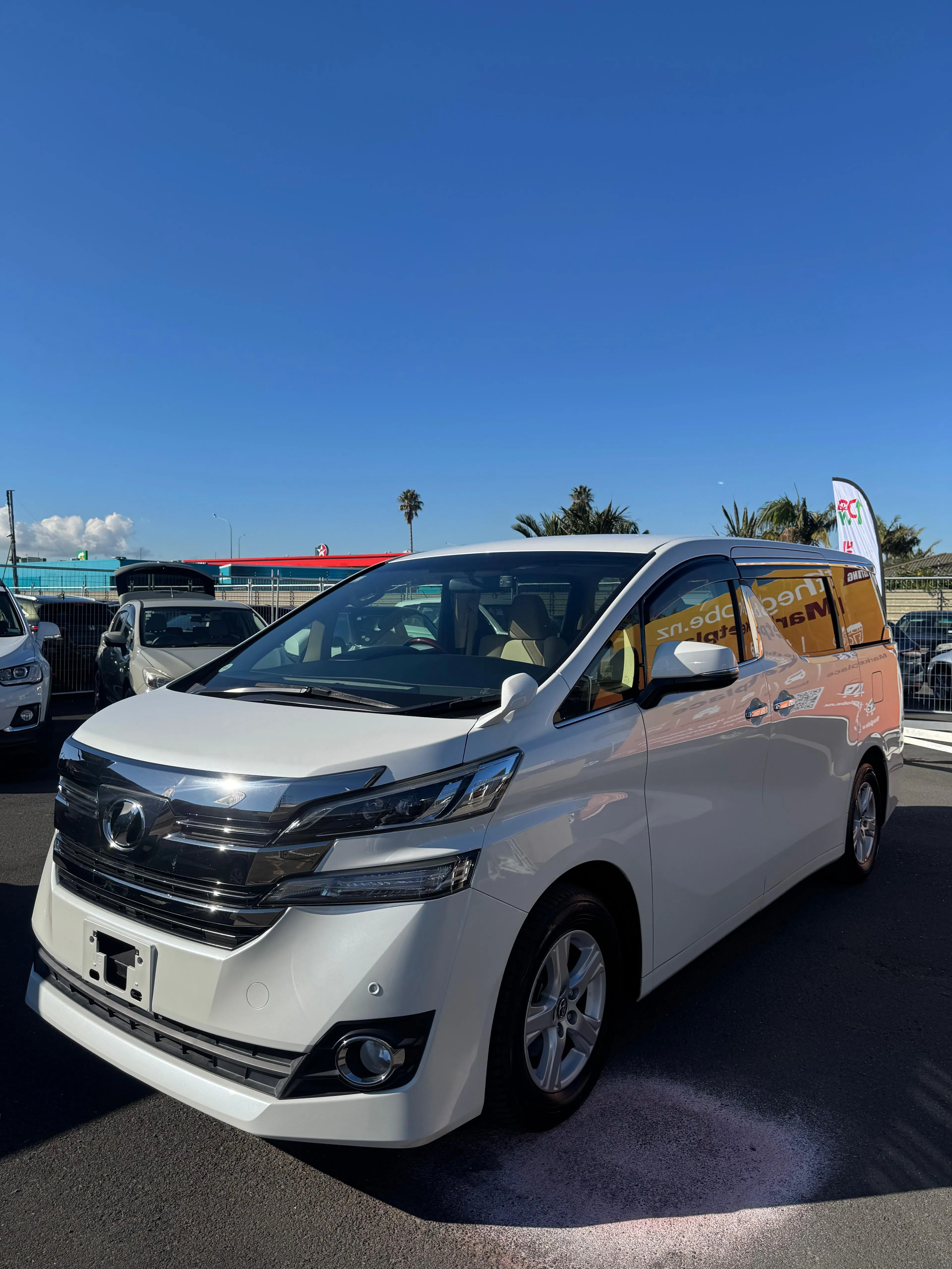 TOYOTA VELLFIRE 2017