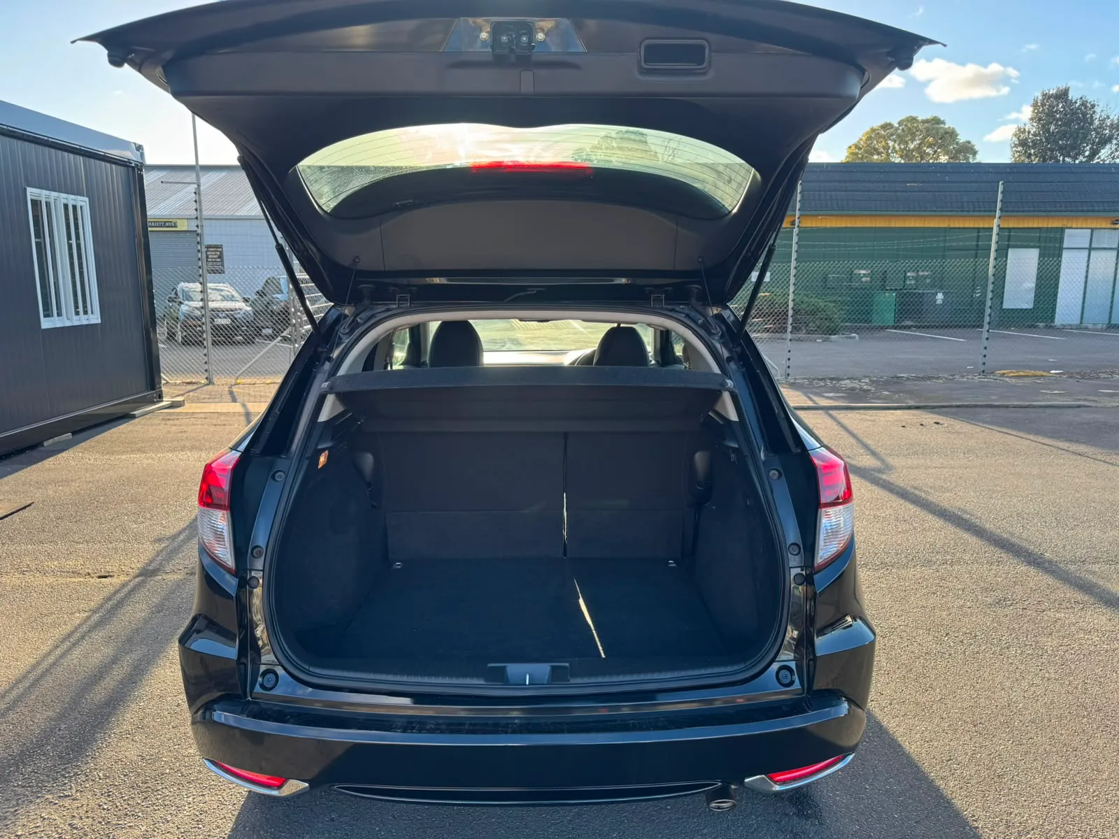 Honda Vezel Z Hybrid 2015 Carousel 1