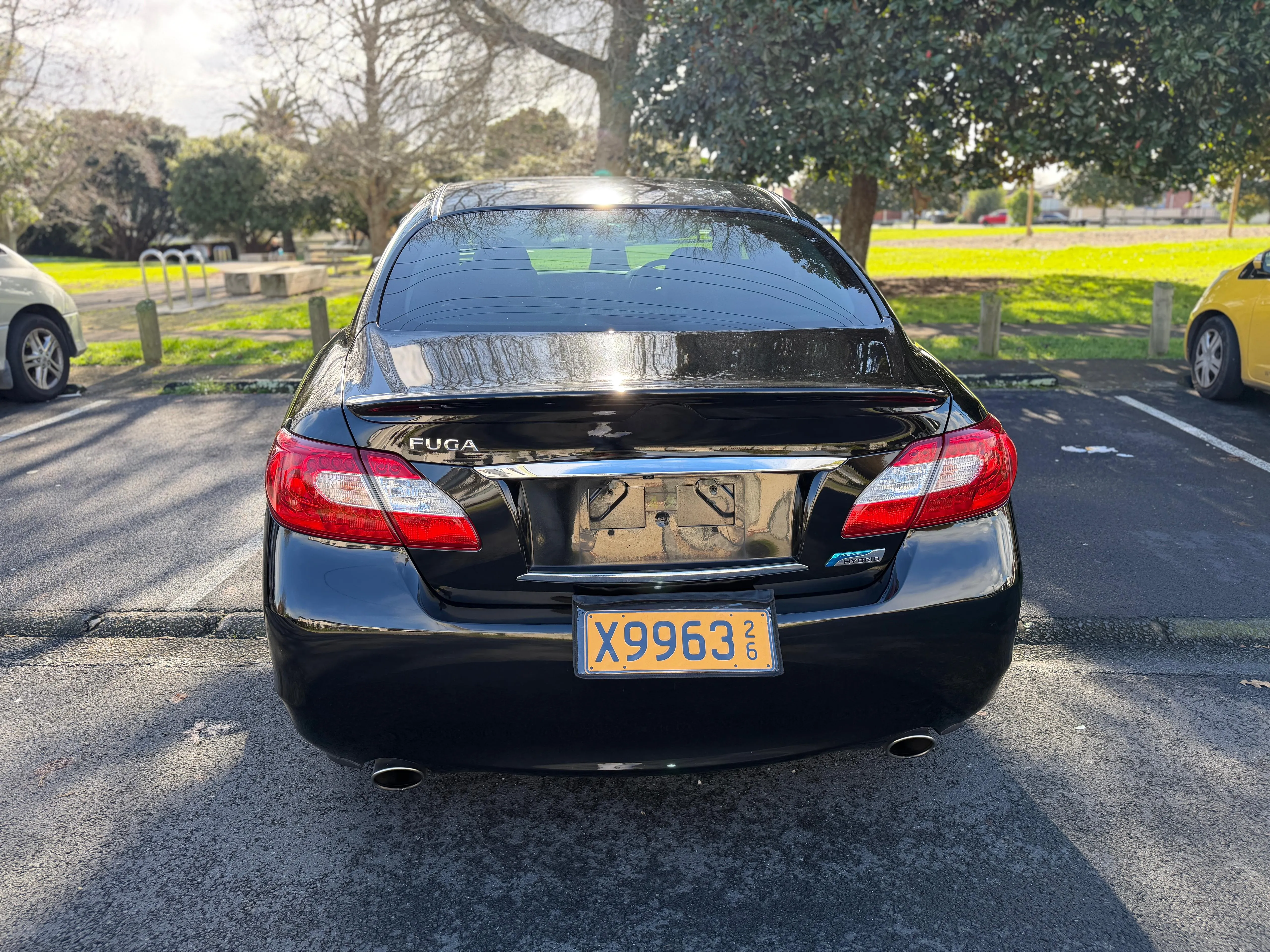 NISSAN FUGA HYBRID V6 Carousel 6