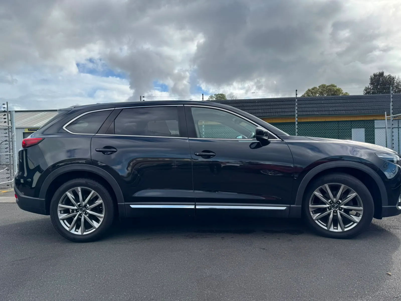 MAZDA CX-9 2017 Carousel 4