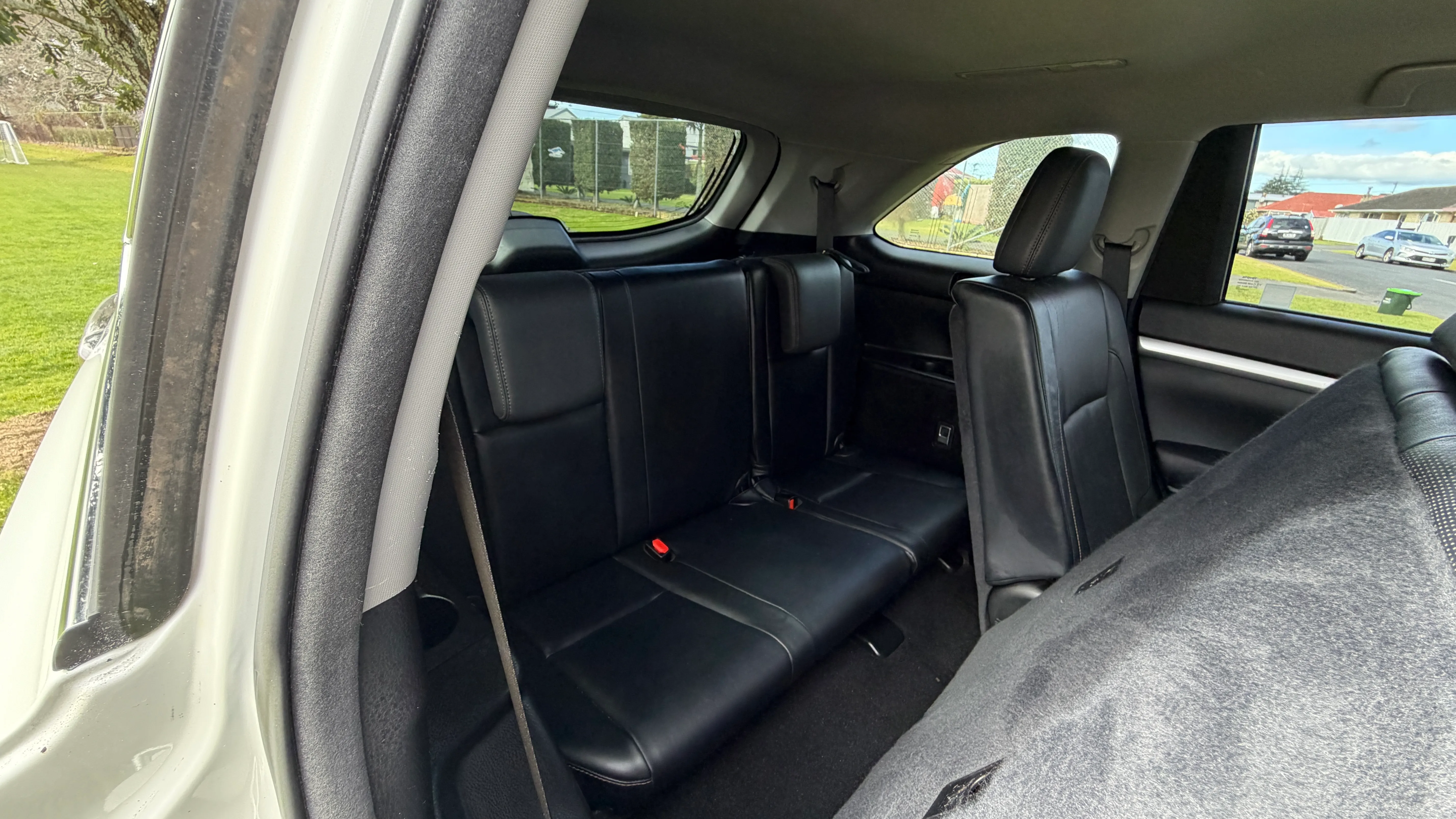 2014 Toyota Highlander GXL Model Carousel 14
