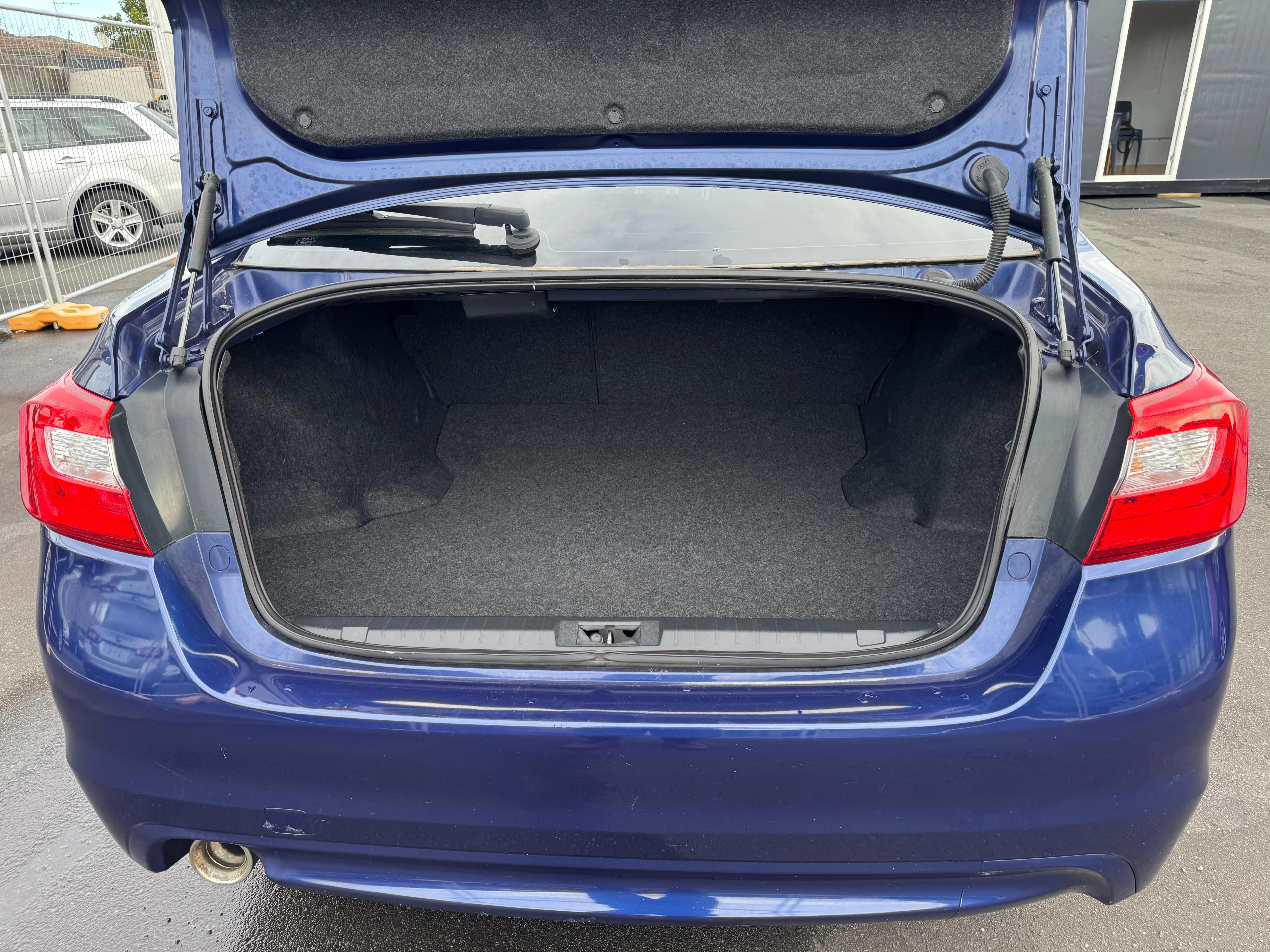 SUBARU LEGACY B4 2015 Carousel 5