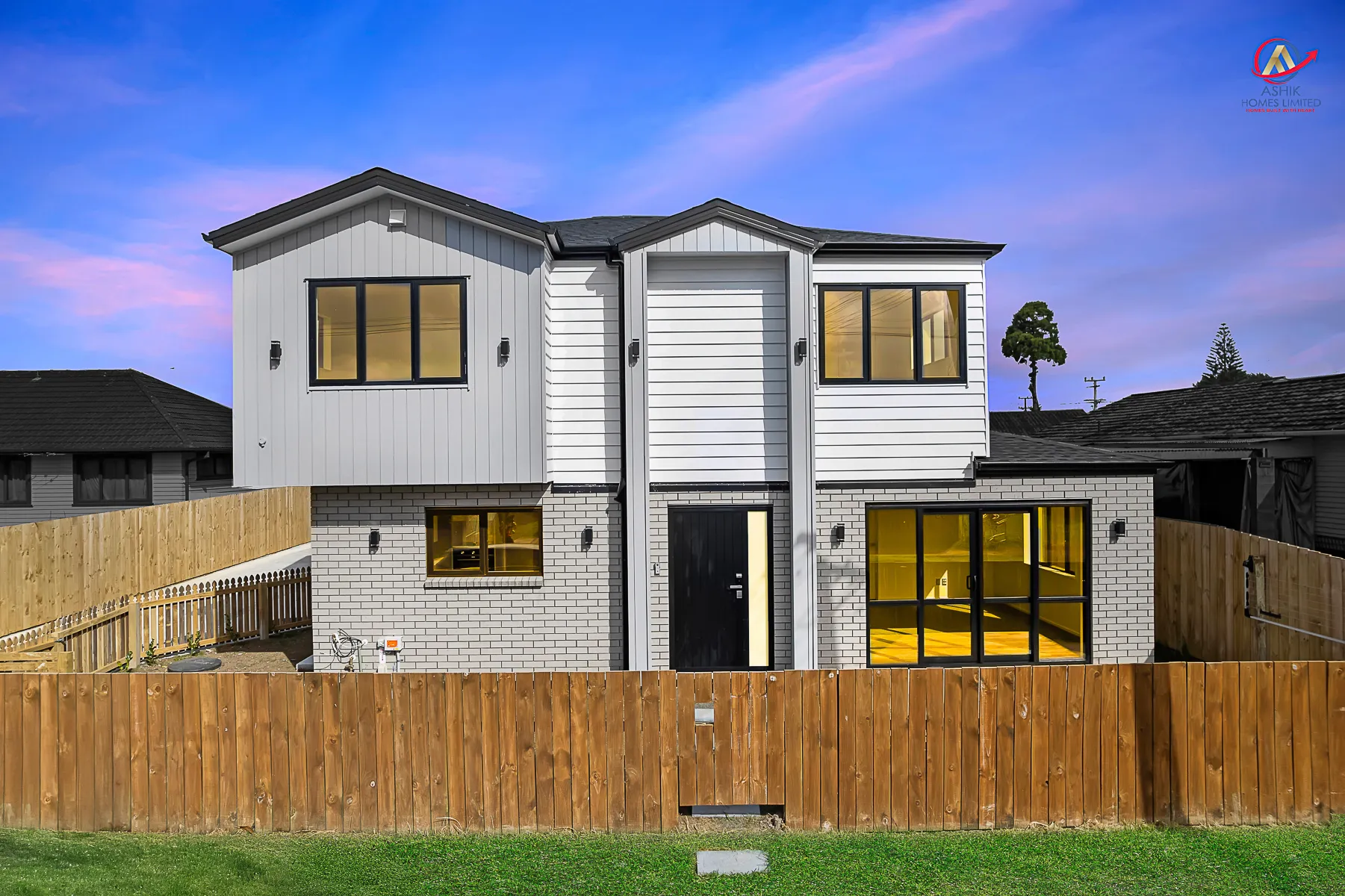 Velvet Muse Lot 1 - Mangere East
