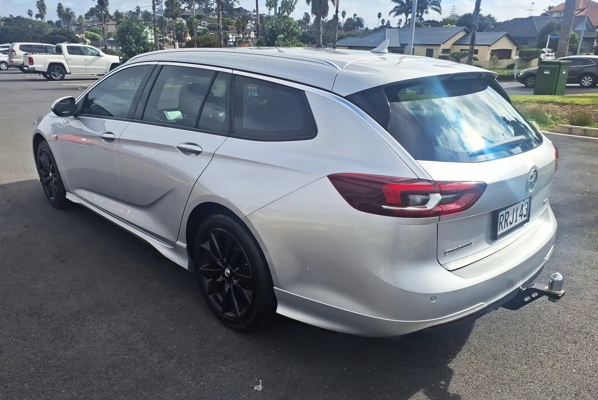 2018 COMMODORE RS WAGON 191KW (NZ) Carousel 5