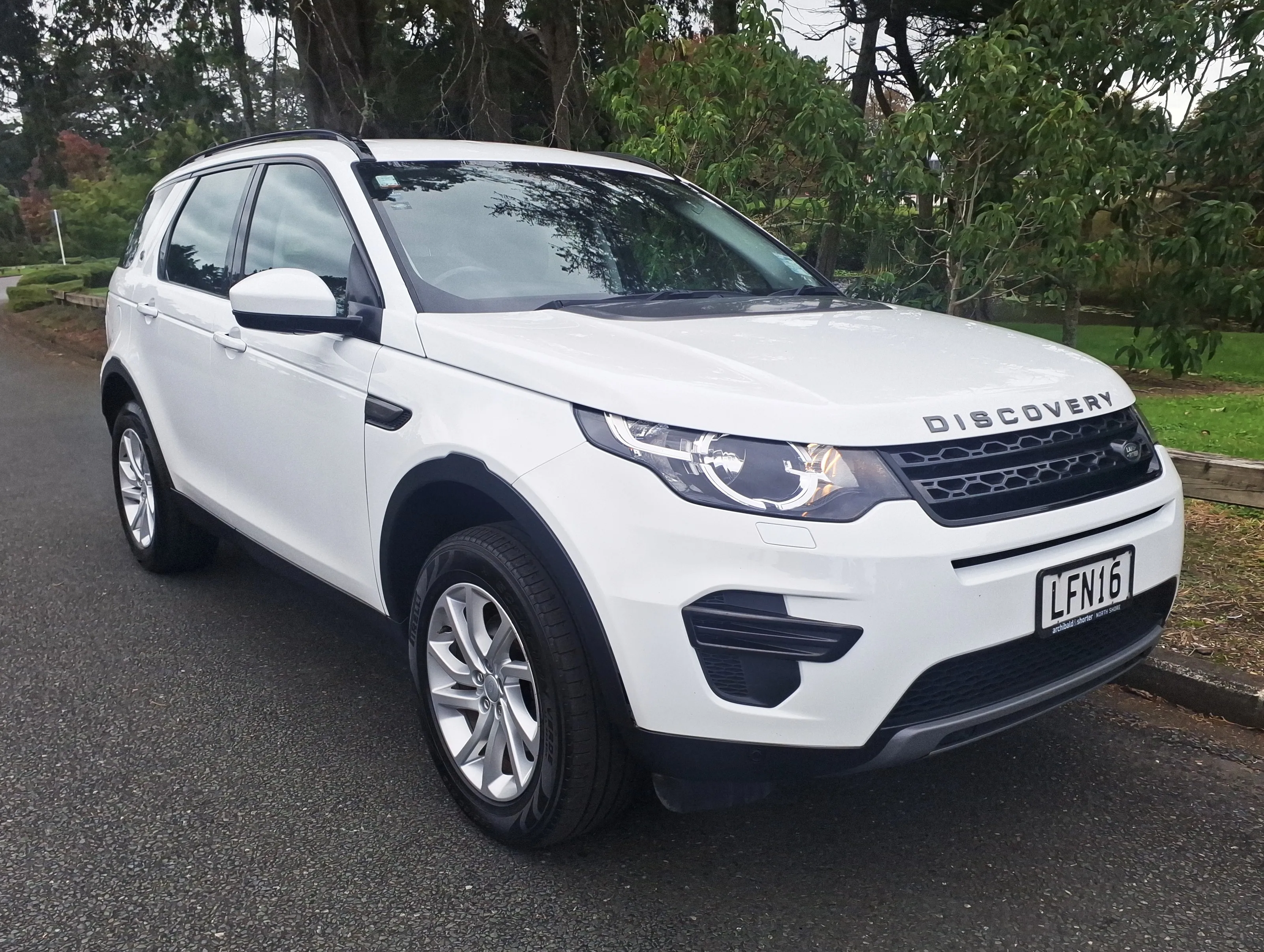 2017 Land Rover Discovery Sport TD4 (110kw) SE Carousel 9