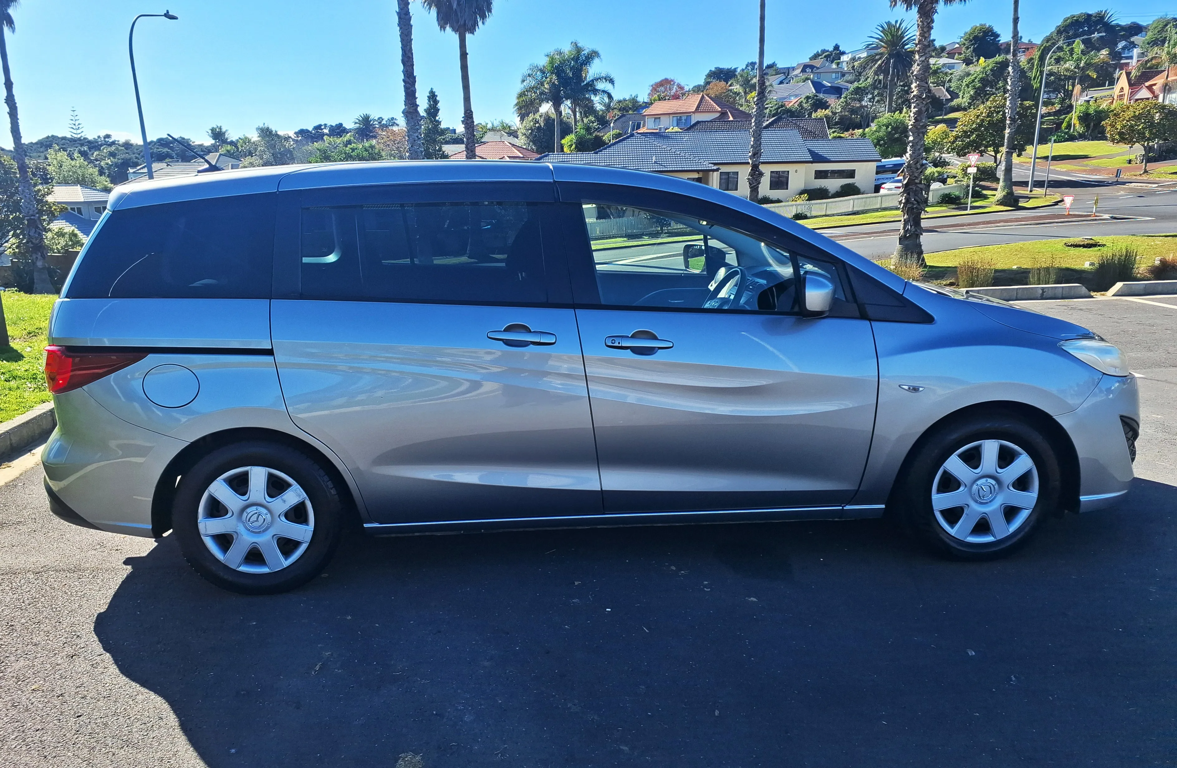 2011 Mazda Premacy 2tr 7 Seater Carousel 4
