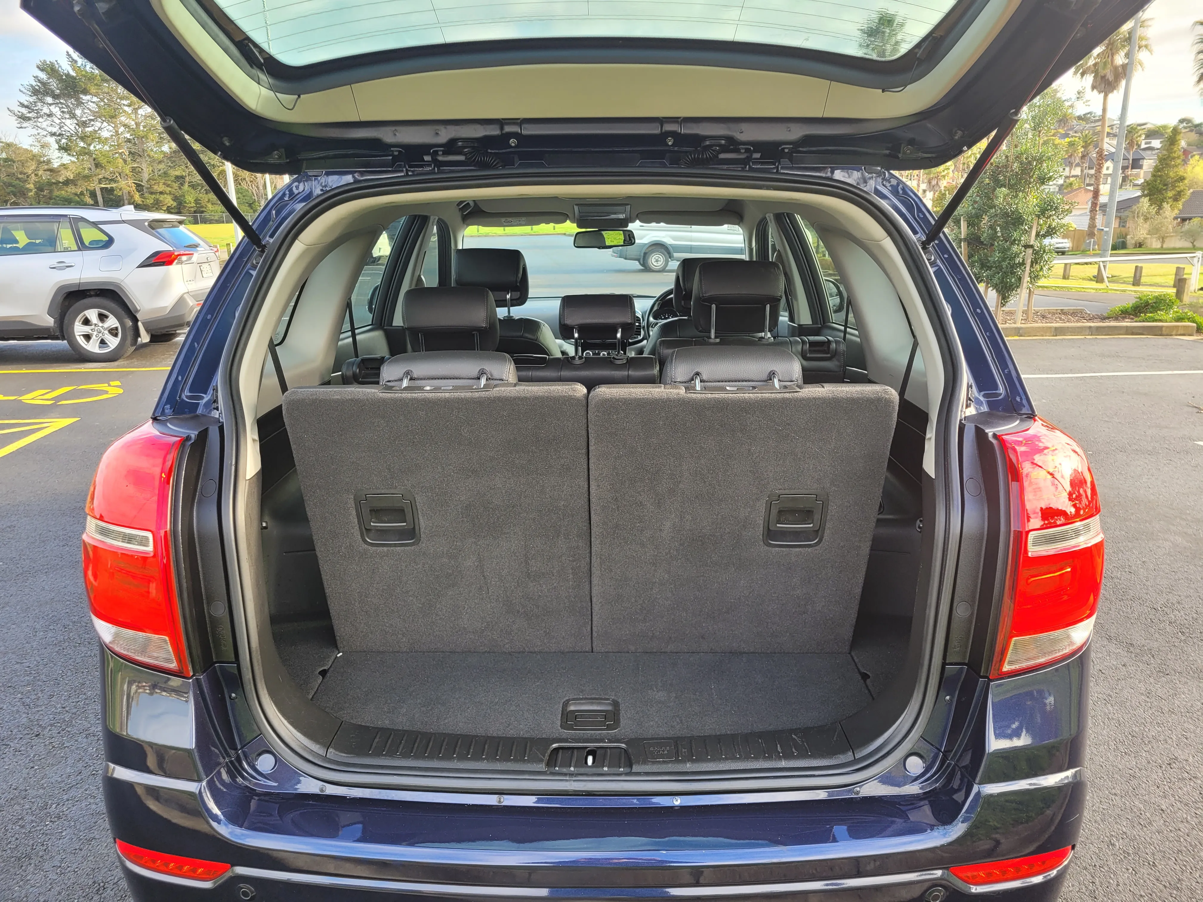 2016 Holden Captiva LTZ 3.0 V6 7 seater Carousel 15