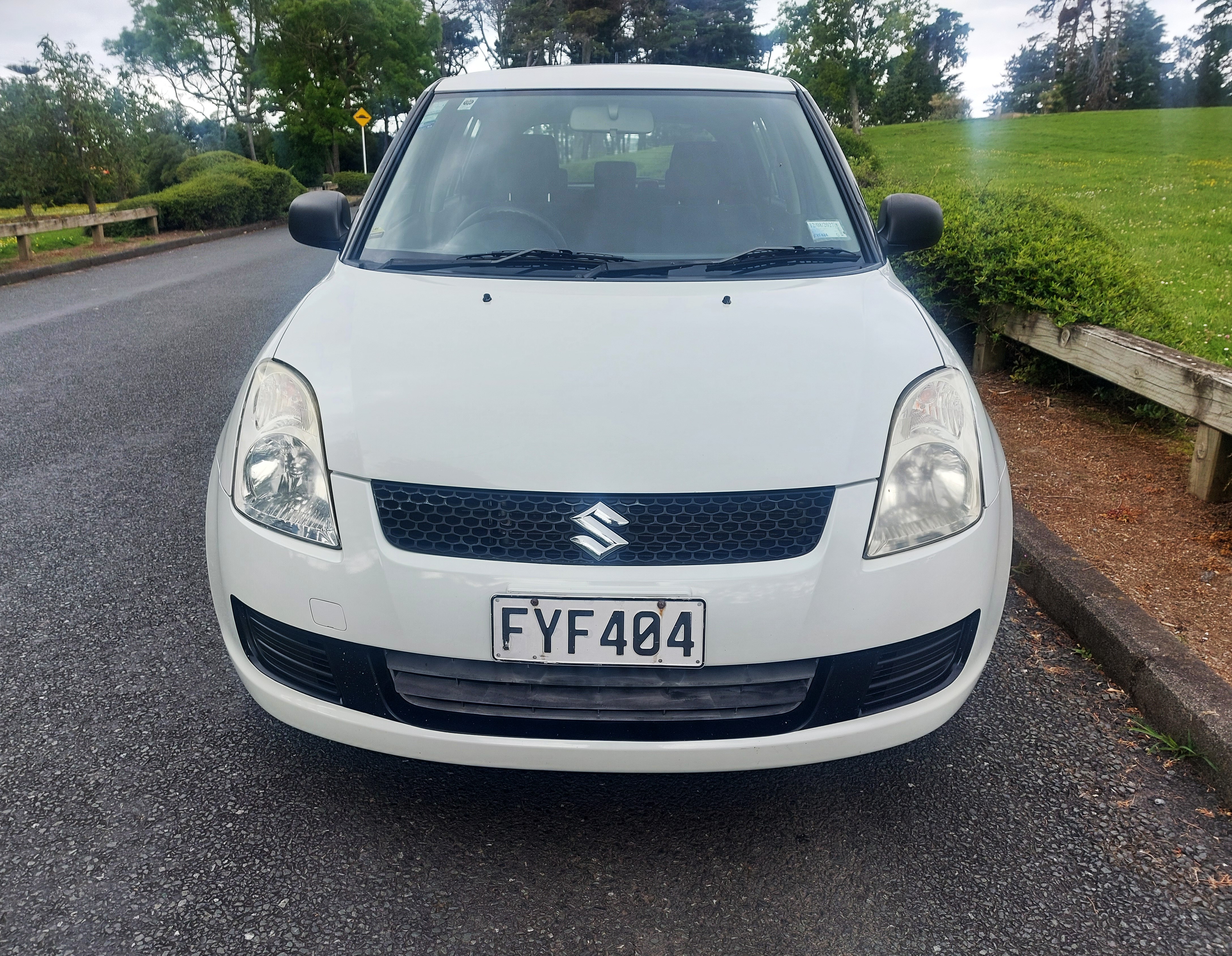 2010 Suzuki Swift 1.5 GLXA (NZ) Collage 1
