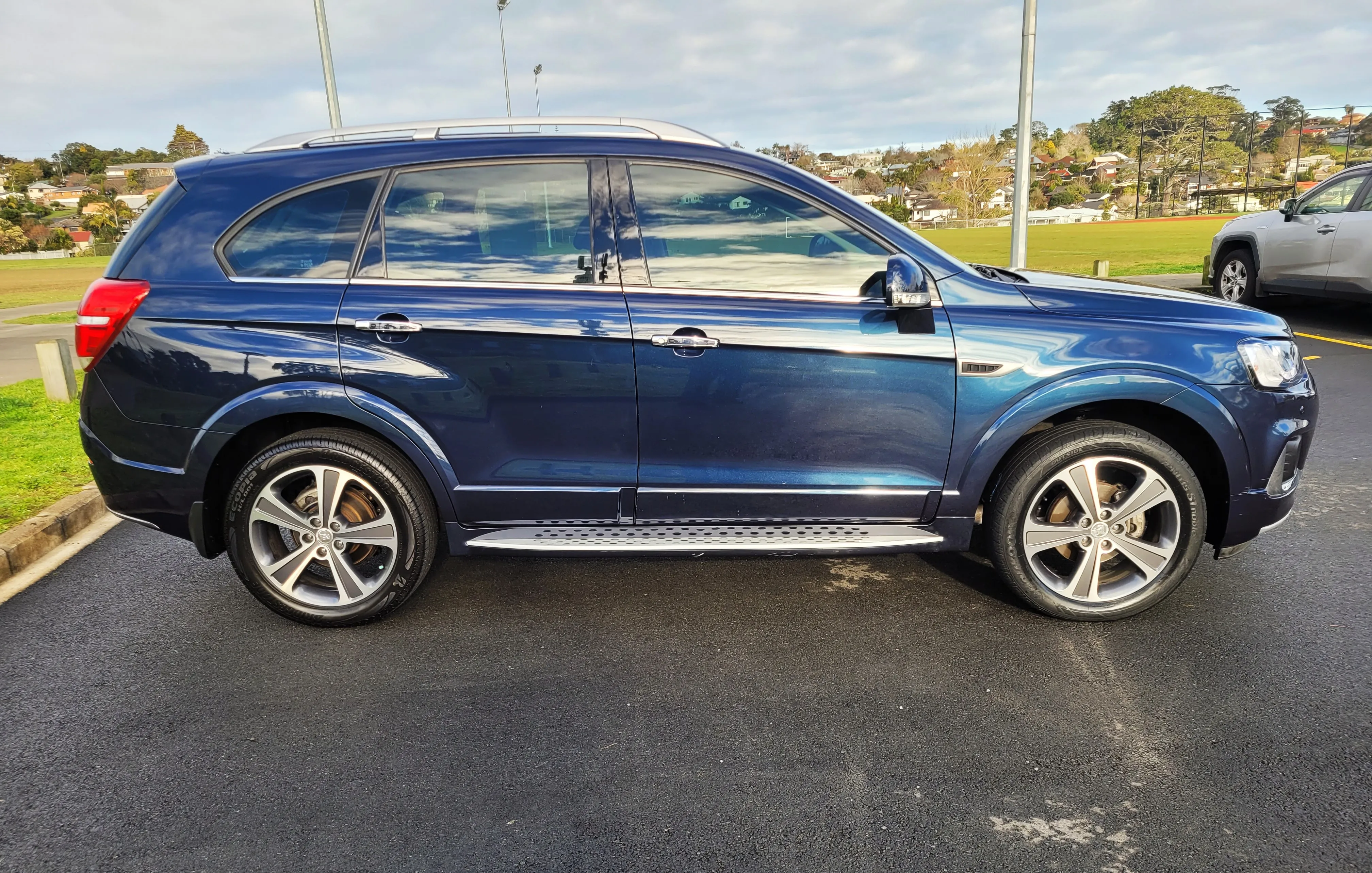 2016 Holden Captiva LTZ 3.0 V6 7 seater Carousel 3
