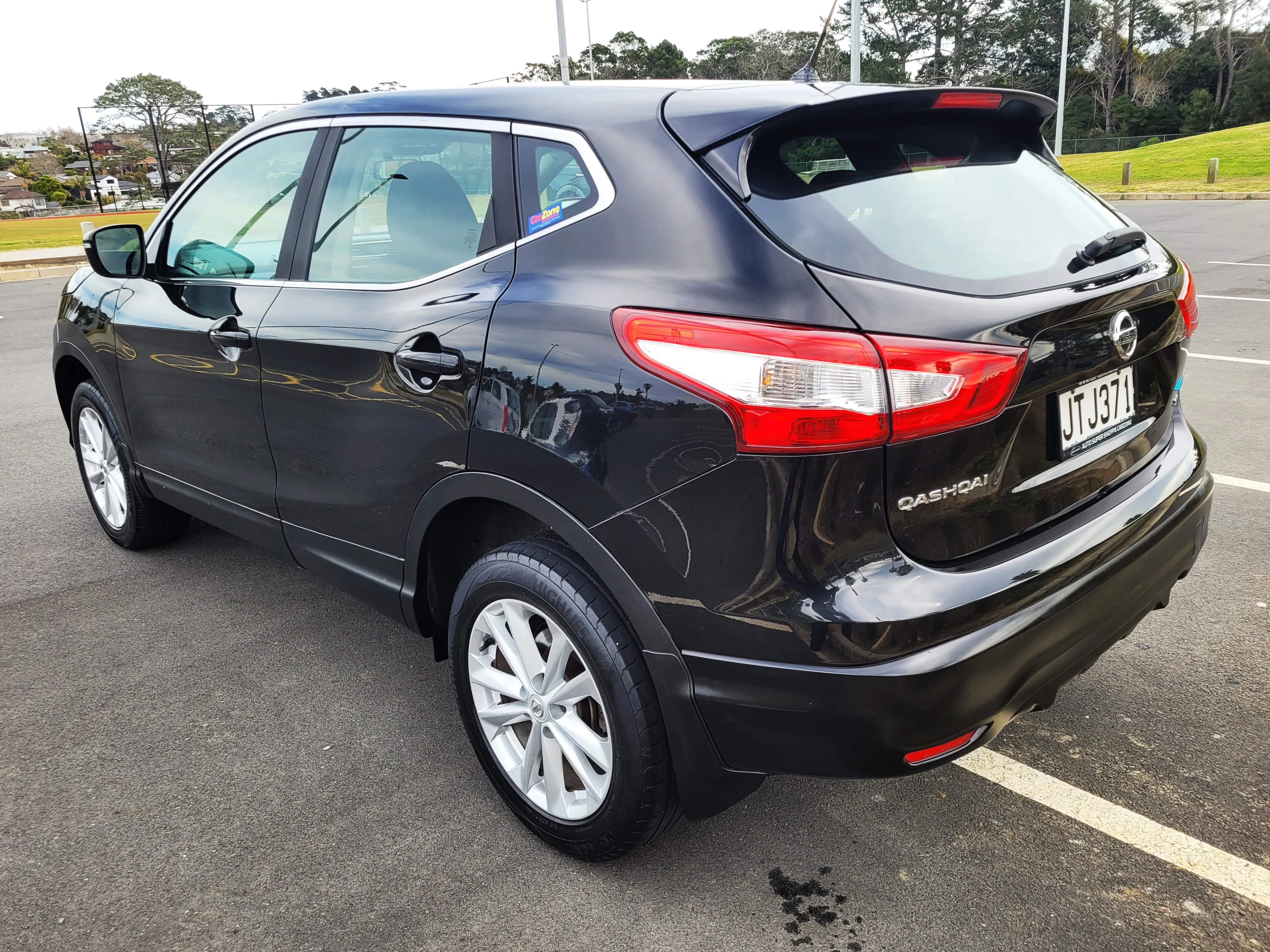 2016 Nissan Qashqai ST 2.0P (NZ) Carousel 5