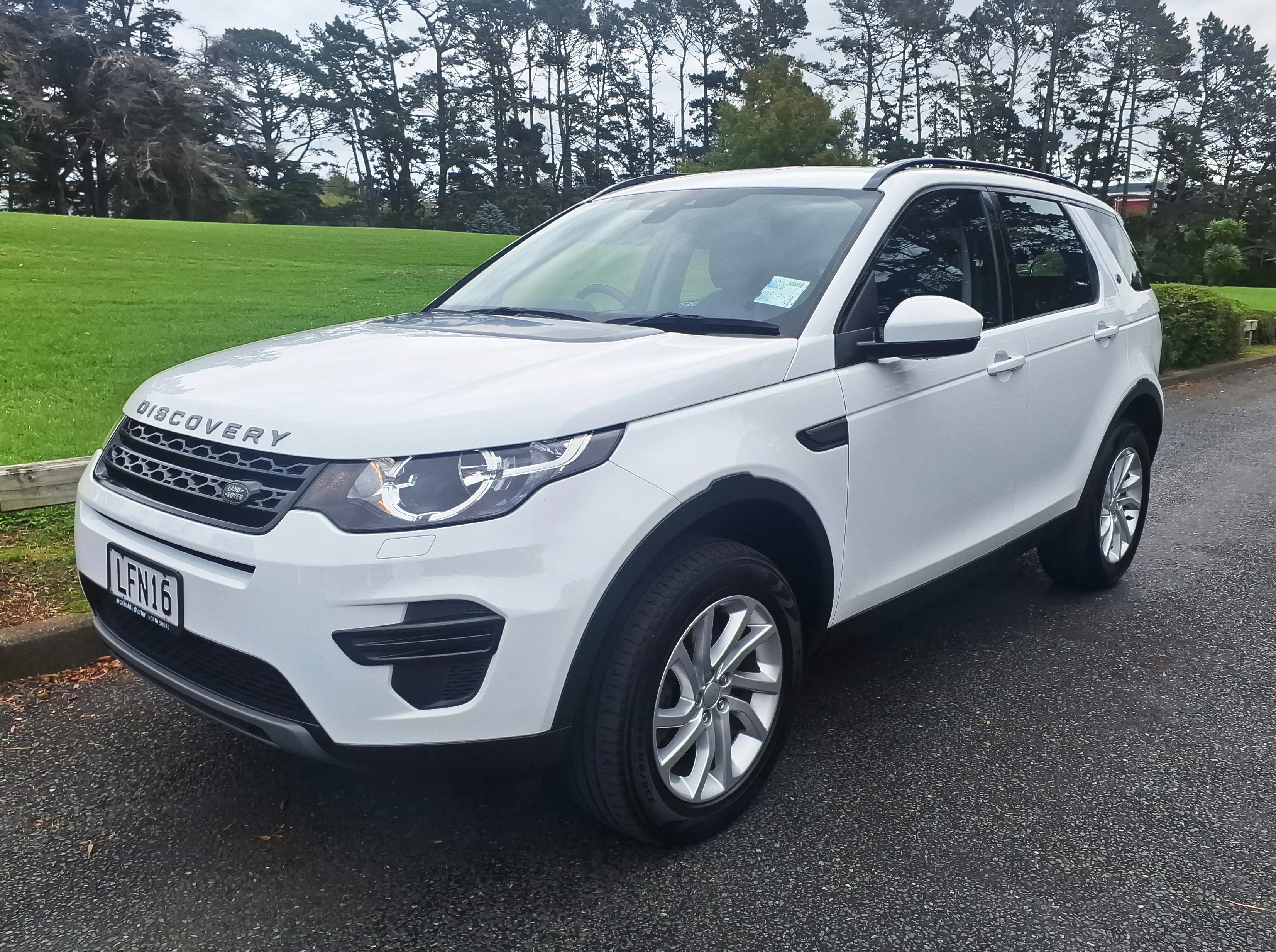 2017 Land Rover Discovery Sport TD4 (110kw) SE Carousel 8