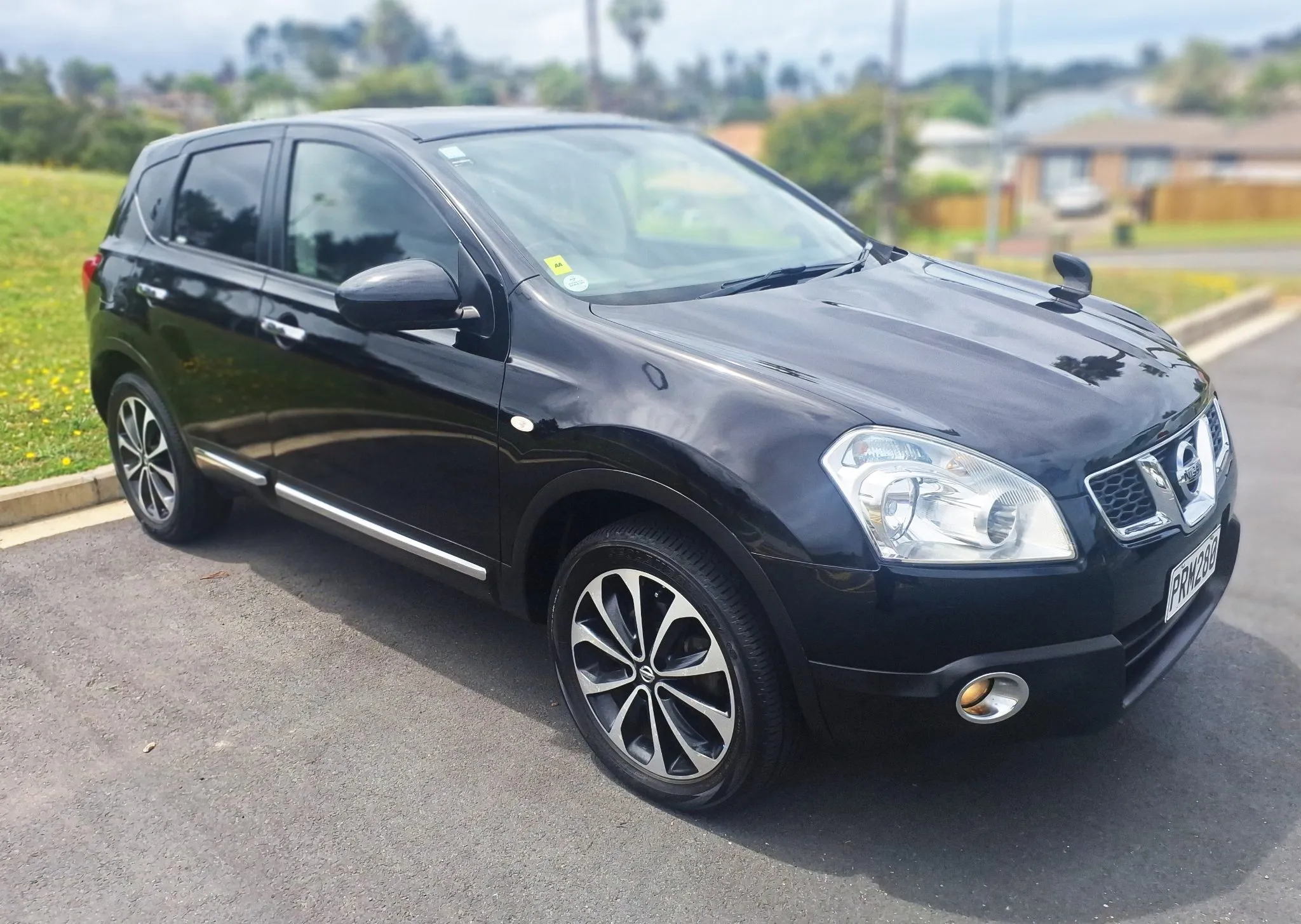 2013 Nissan Dualis 2.0 LOW KMS Leather