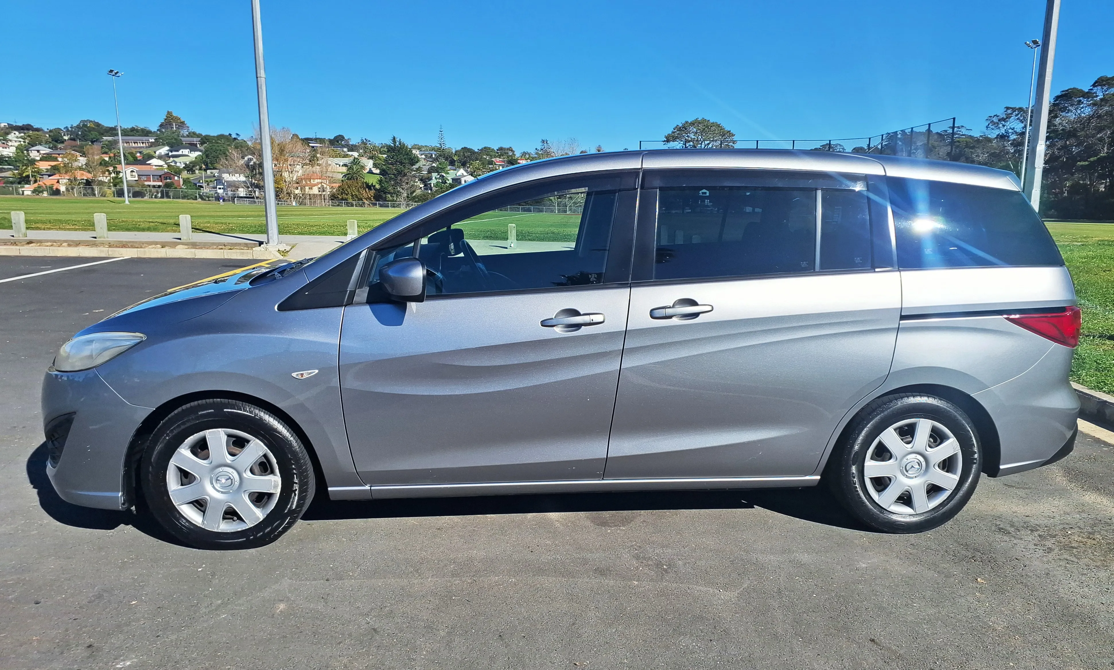 2011 Mazda Premacy 2tr 7 Seater Carousel 3