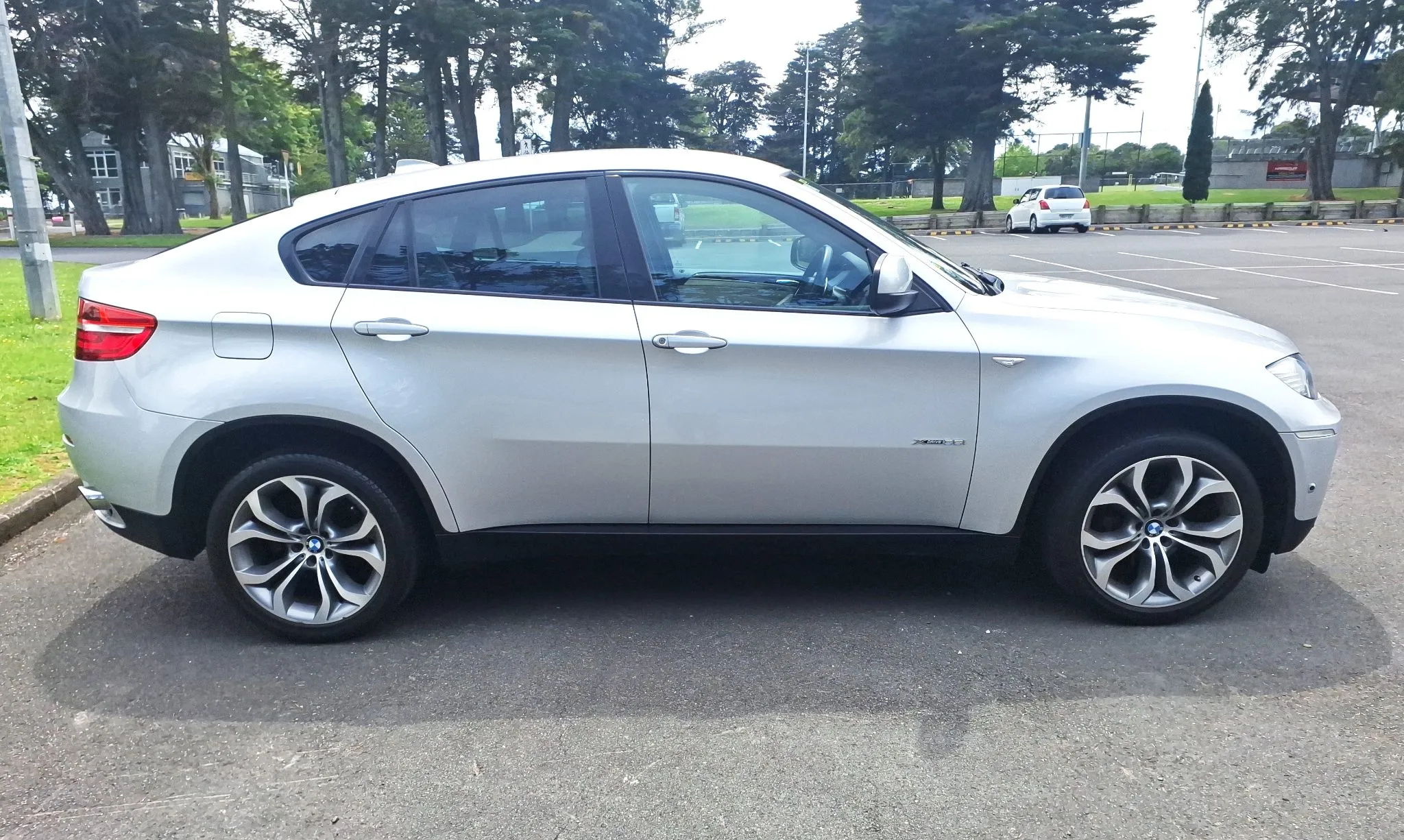 2013 BMW X6 3.0 XDRIVE 35i LOW KMS Carousel 4