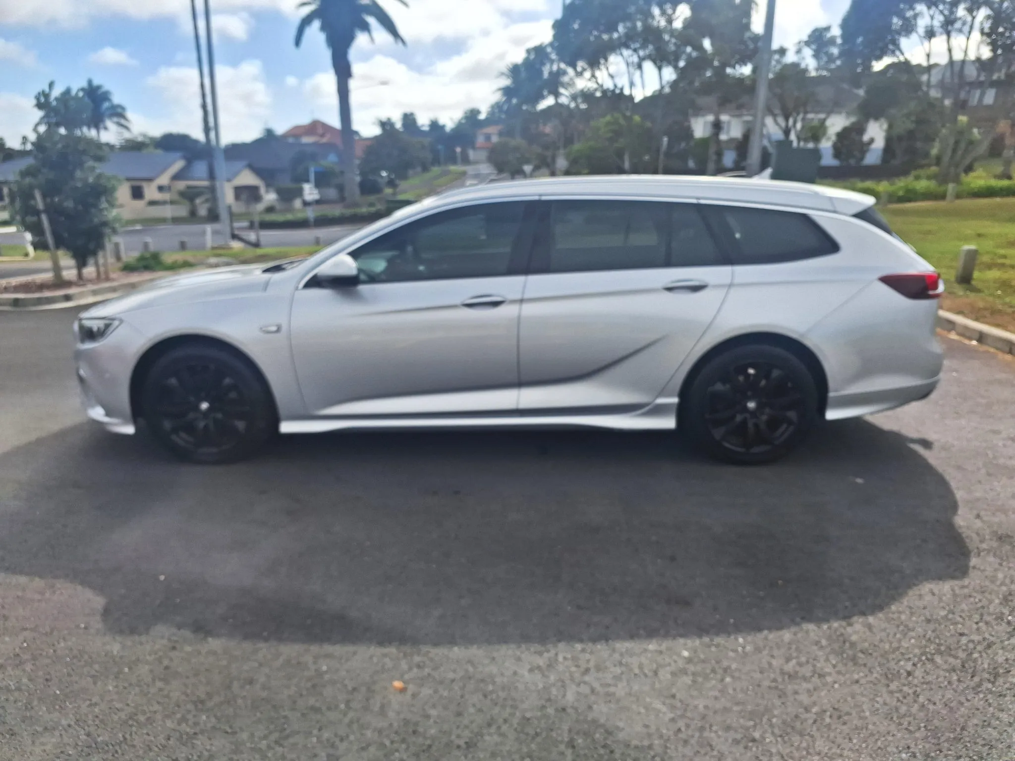 2018 COMMODORE RS WAGON 191KW (NZ) Carousel 4