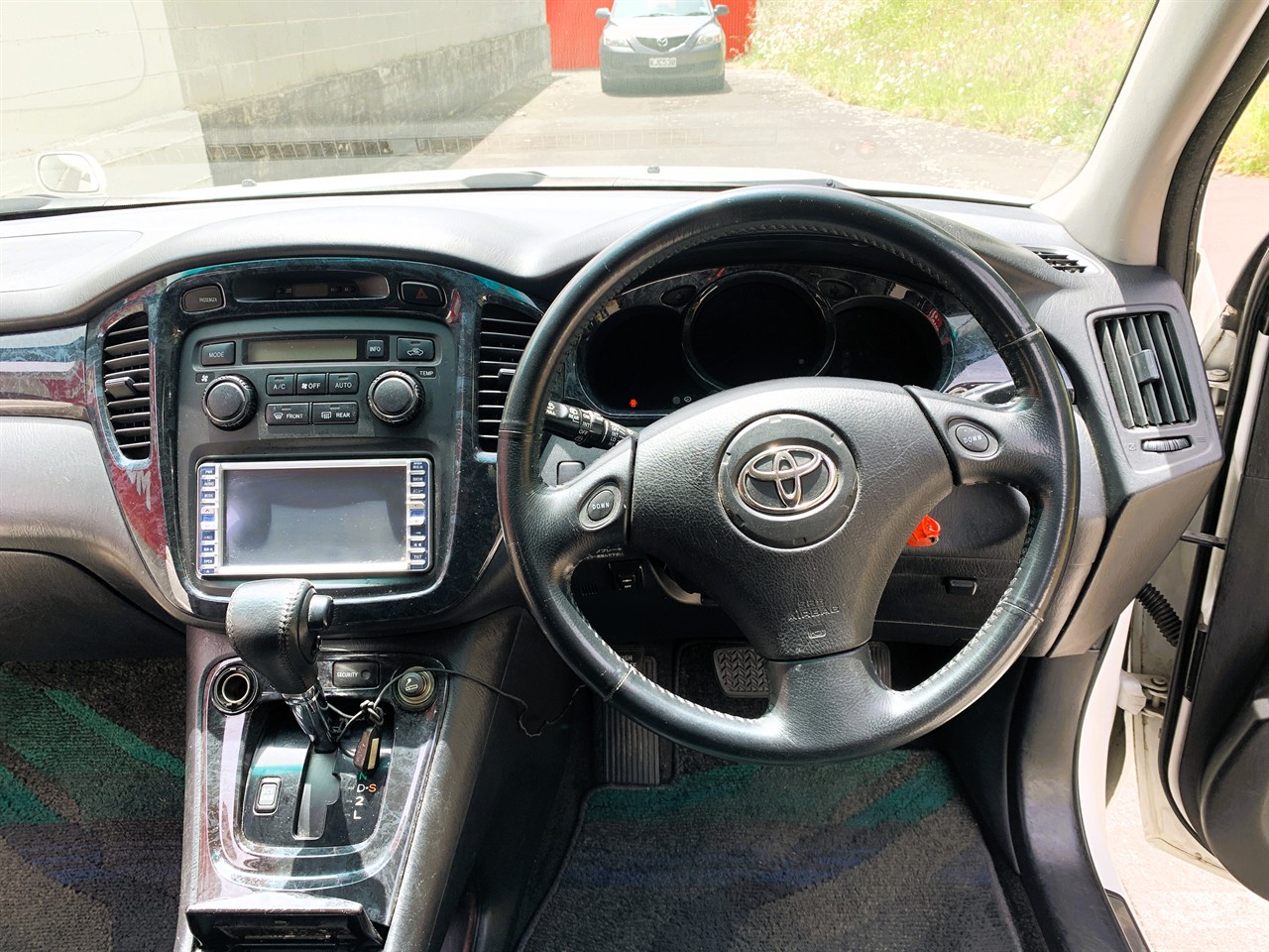 2005 Toyota Kluger L 24S Carousel 6