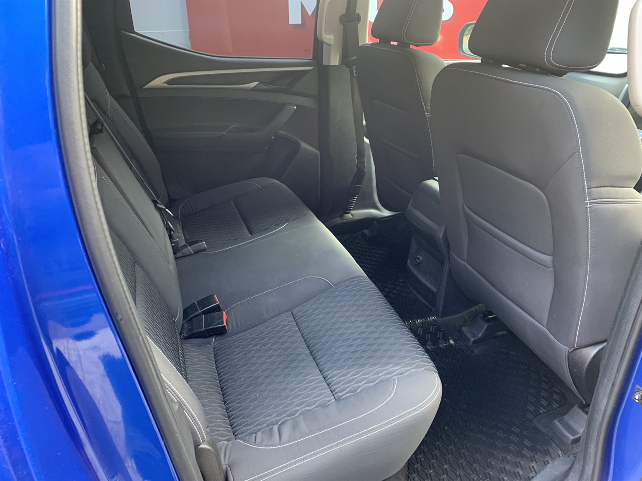 2021 LDV T60 4WD MT 2.8DT/4WD/6MT Collage 2