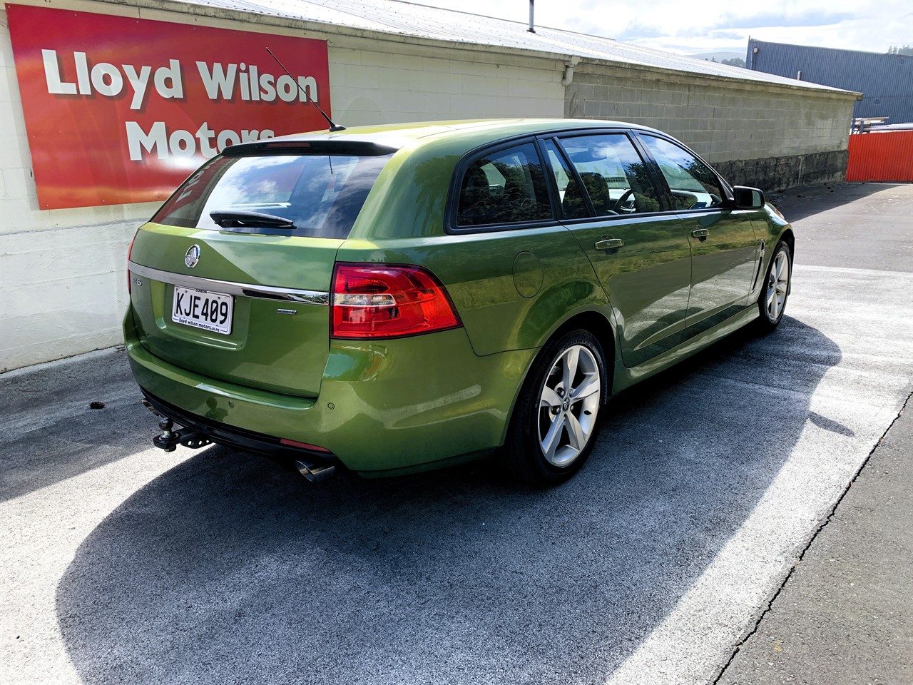 2017 Holden Commodore VF2 SV6 3.6P/6AT/SW Carousel 14