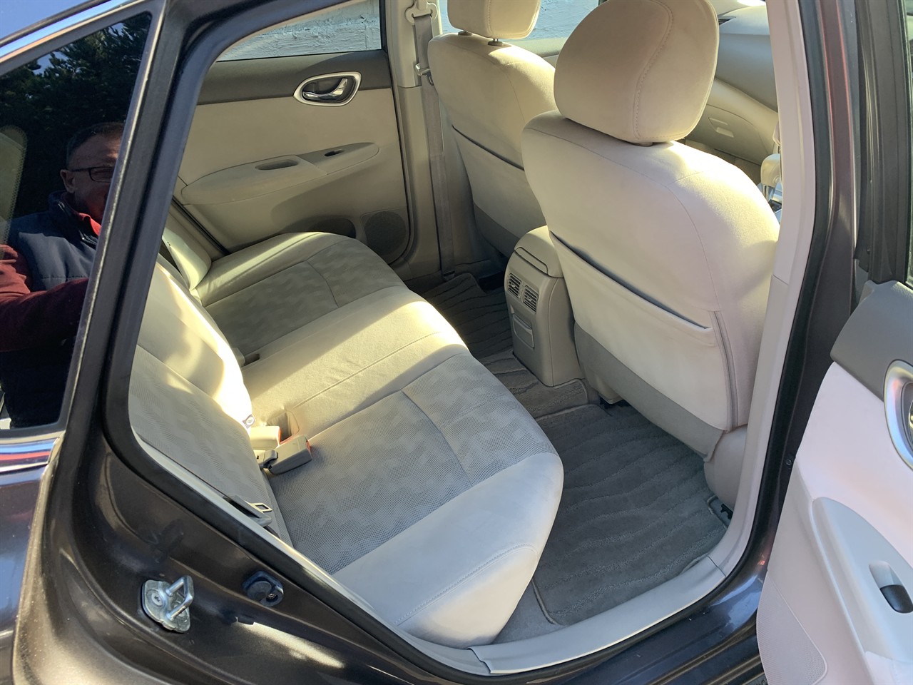 2013 Nissan Sylphy Carousel 2