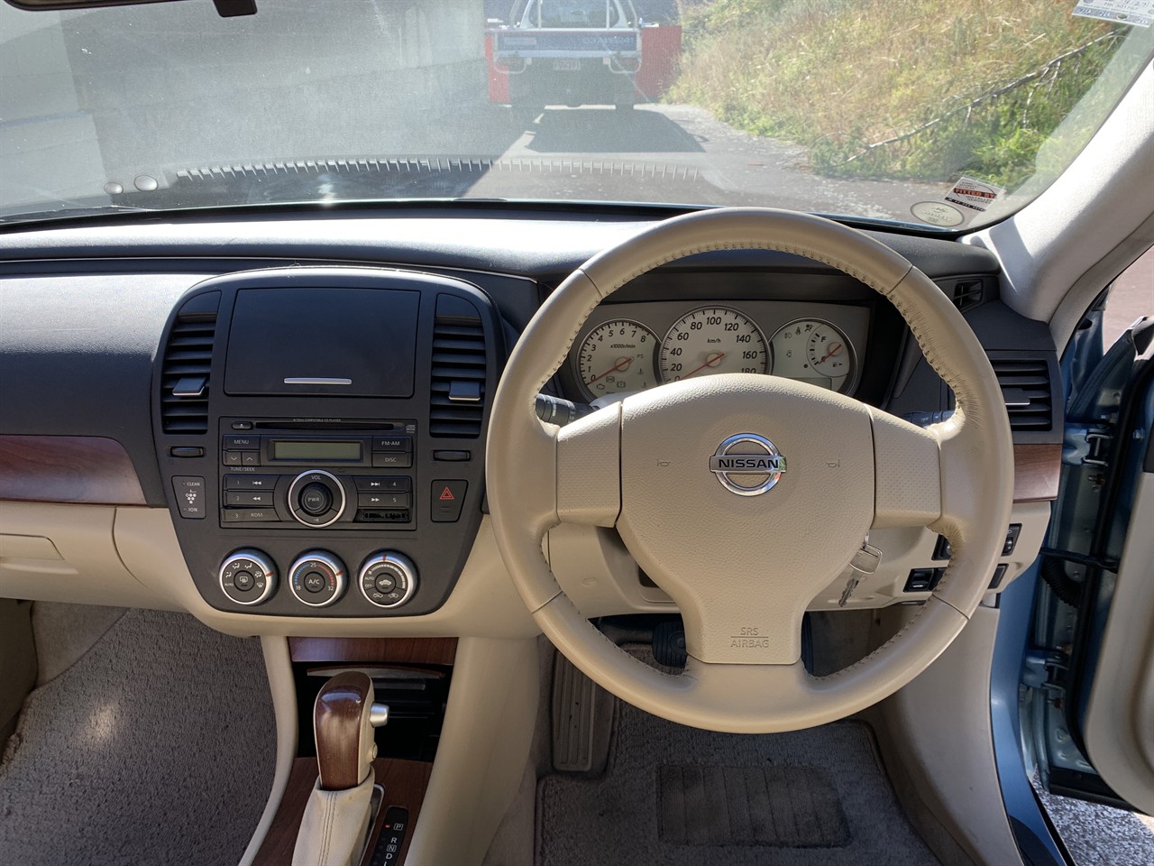2008 Nissan Bluebird SYLPHY Carousel 2