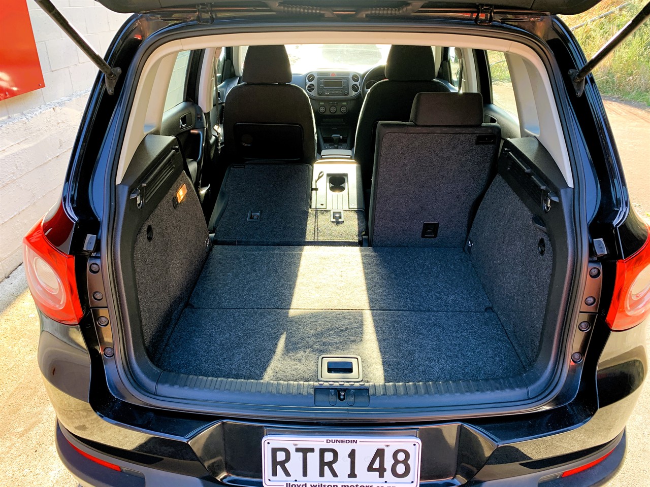 2009 Volkswagen Tiguan Carousel 1