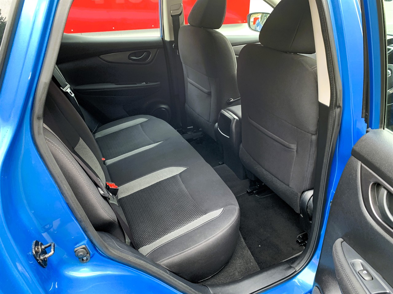 2018 Nissan Qashqai ST 2.0P/CVT Carousel 4