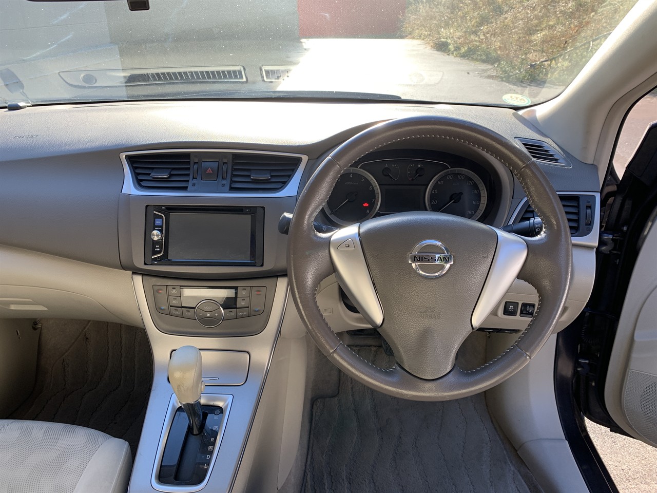 2013 Nissan Sylphy Carousel 3