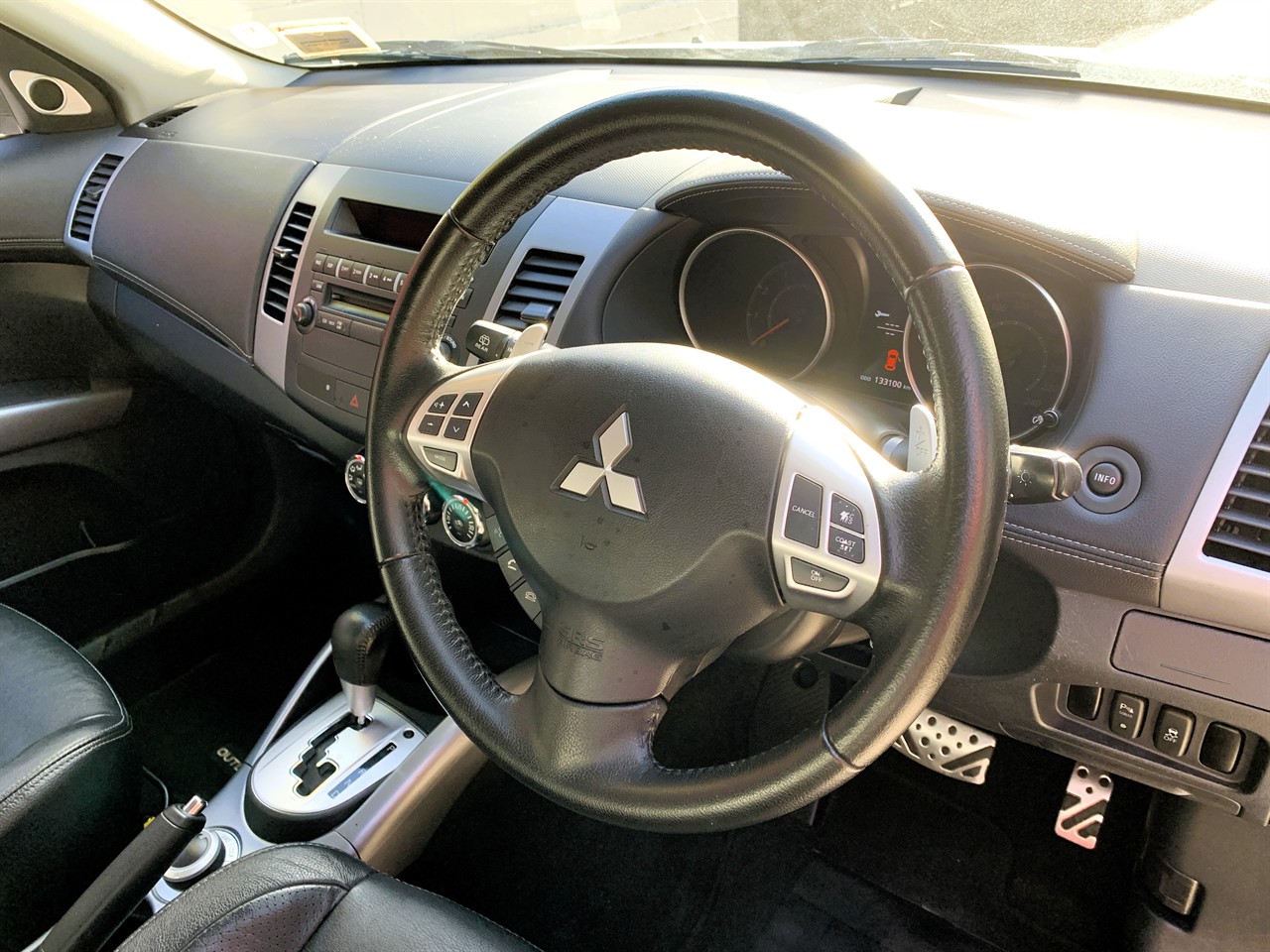 2012 Mitsubishi Outlander 2.4 VRX Carousel 3