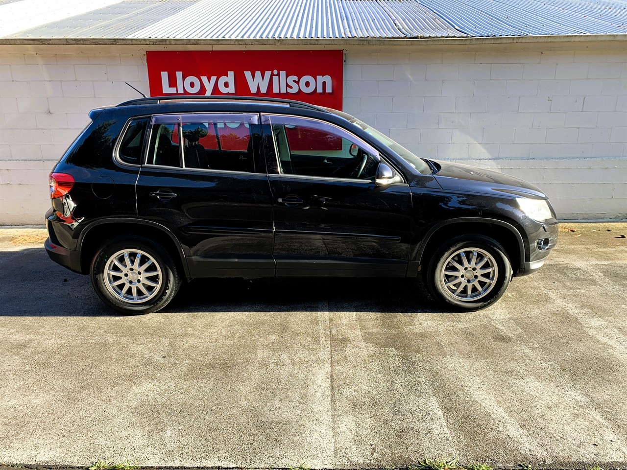 2009 Volkswagen Tiguan Carousel 12