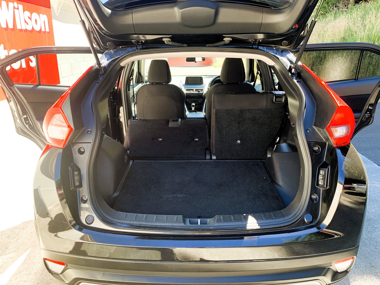 2018 Mitsubishi Eclipse Cross XLS 1.5P/8CVT Carousel 1