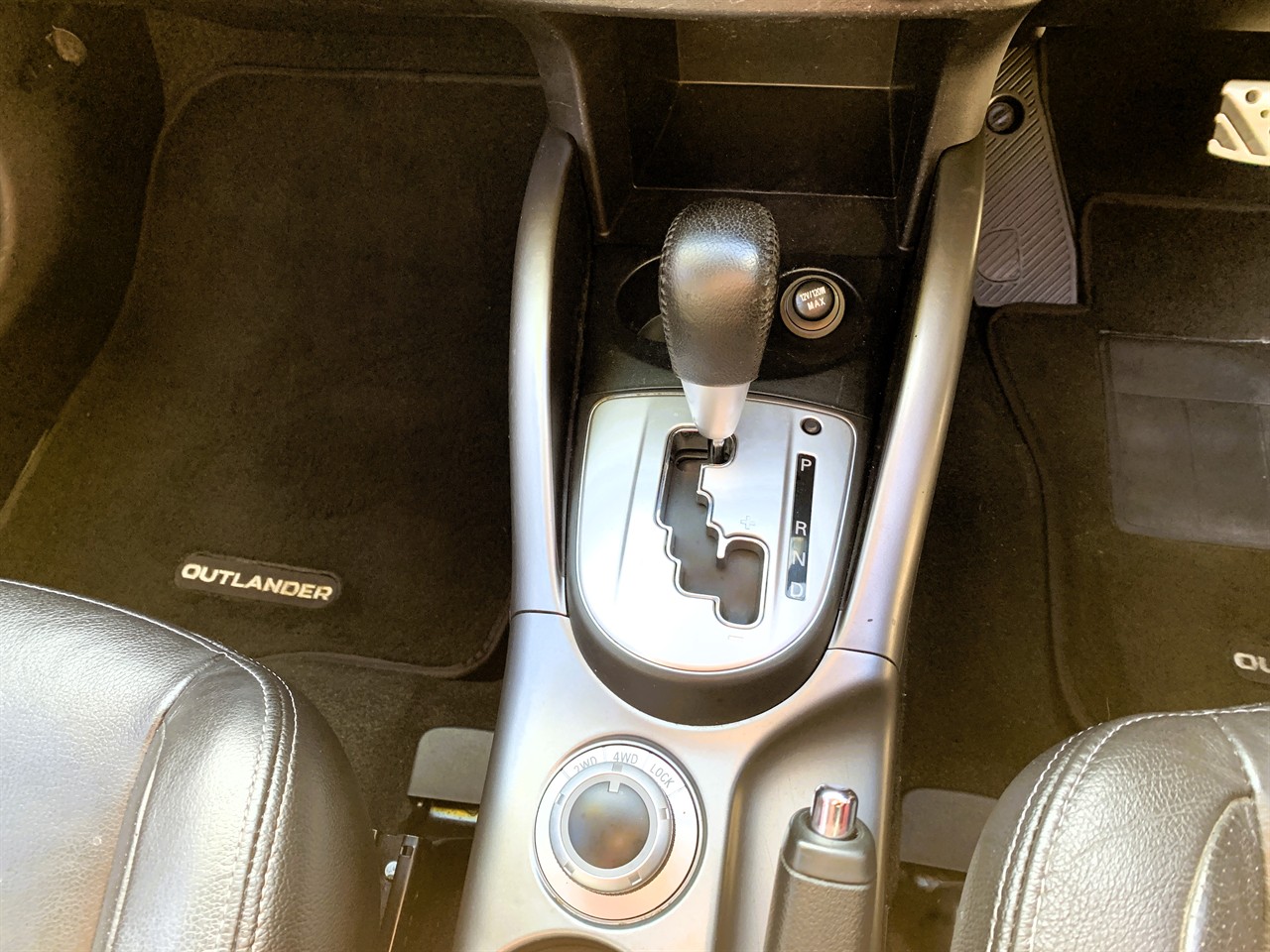 2012 Mitsubishi Outlander 2.4 VRX Carousel 4
