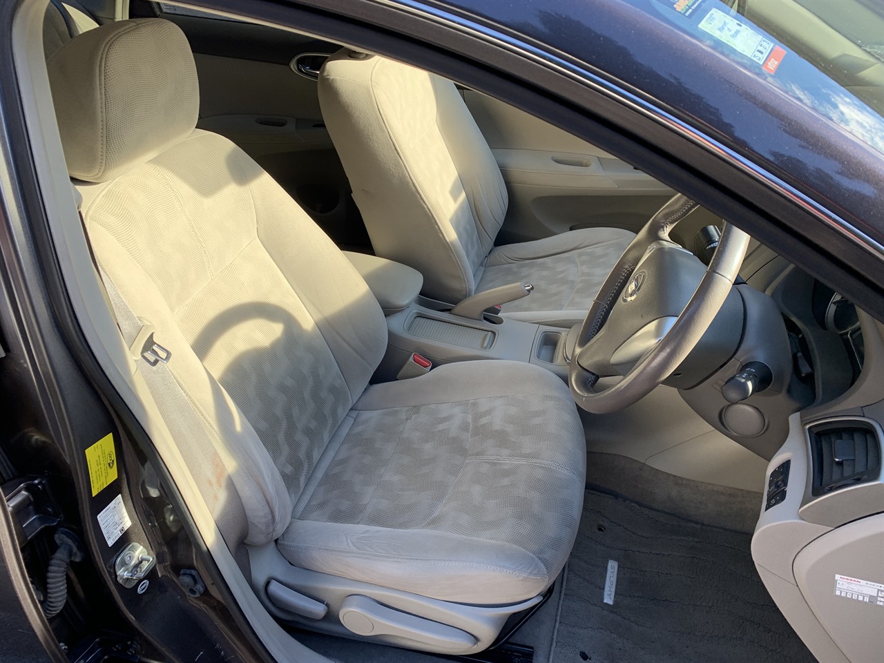 2013 Nissan Sylphy Carousel 1