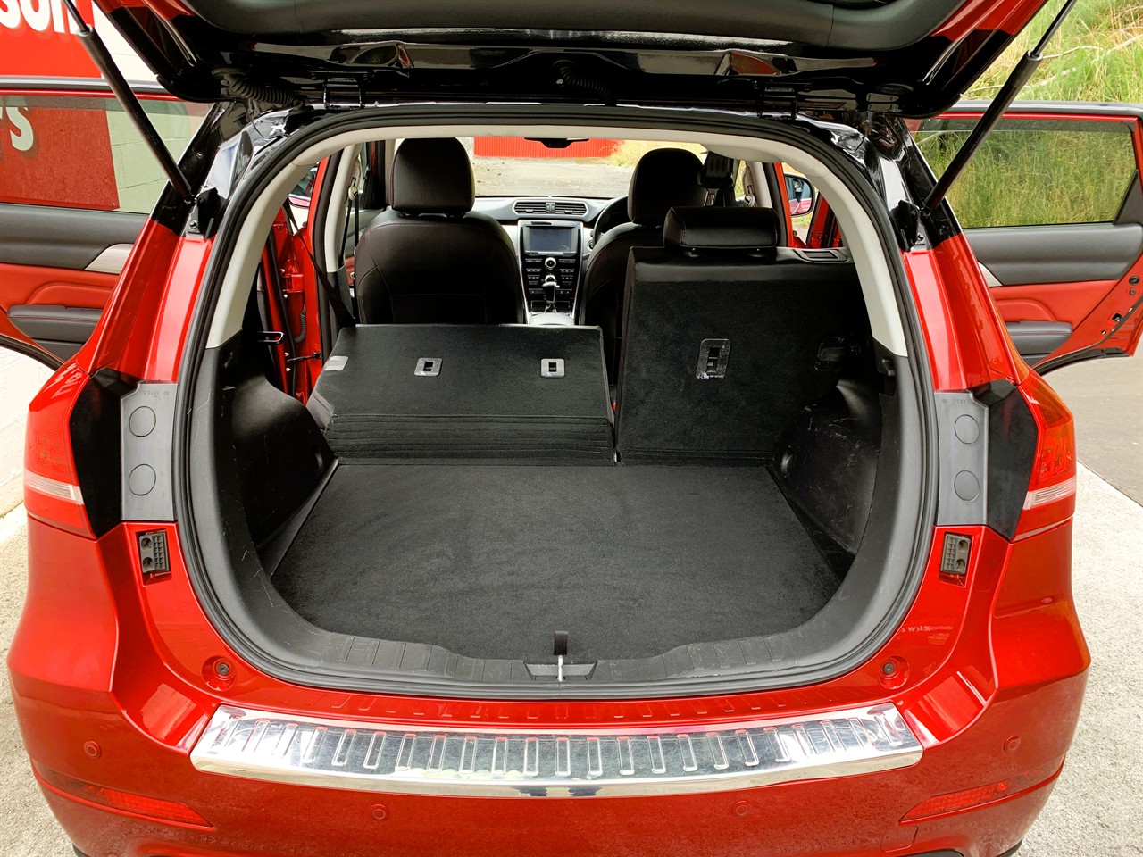 2019 Haval H2 LUX 1.5PT/6AT Carousel 1