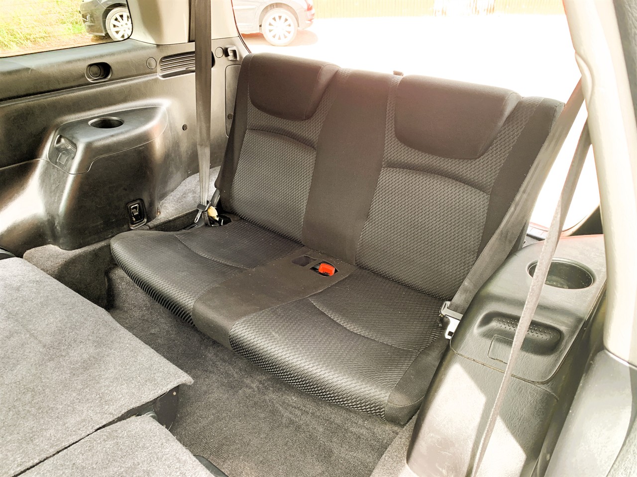 2005 Toyota Kluger L 24S Carousel 3