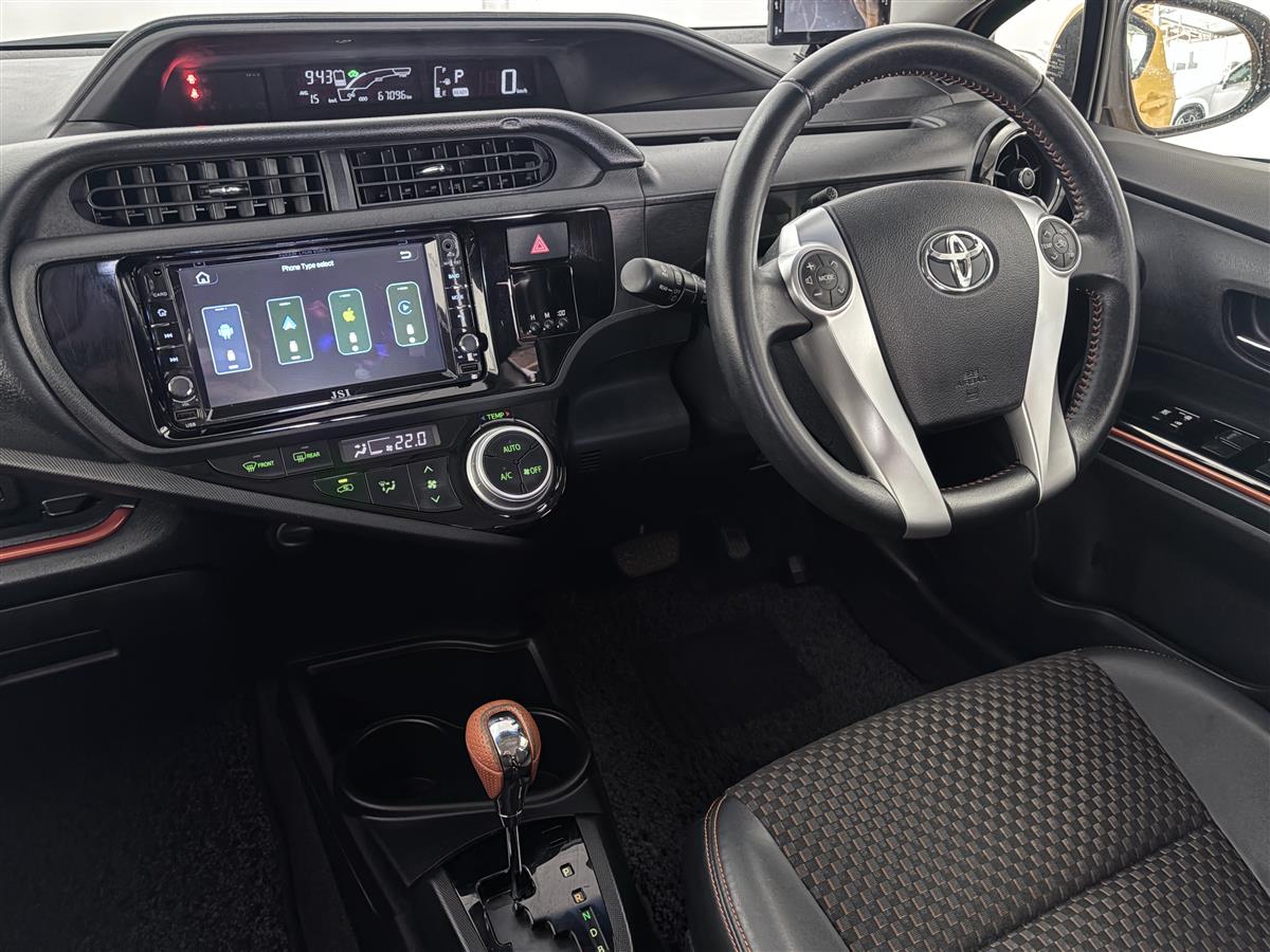 2015 Toyota Aqua X-URBAN , PUSH START,ALLOYS Carousel 16